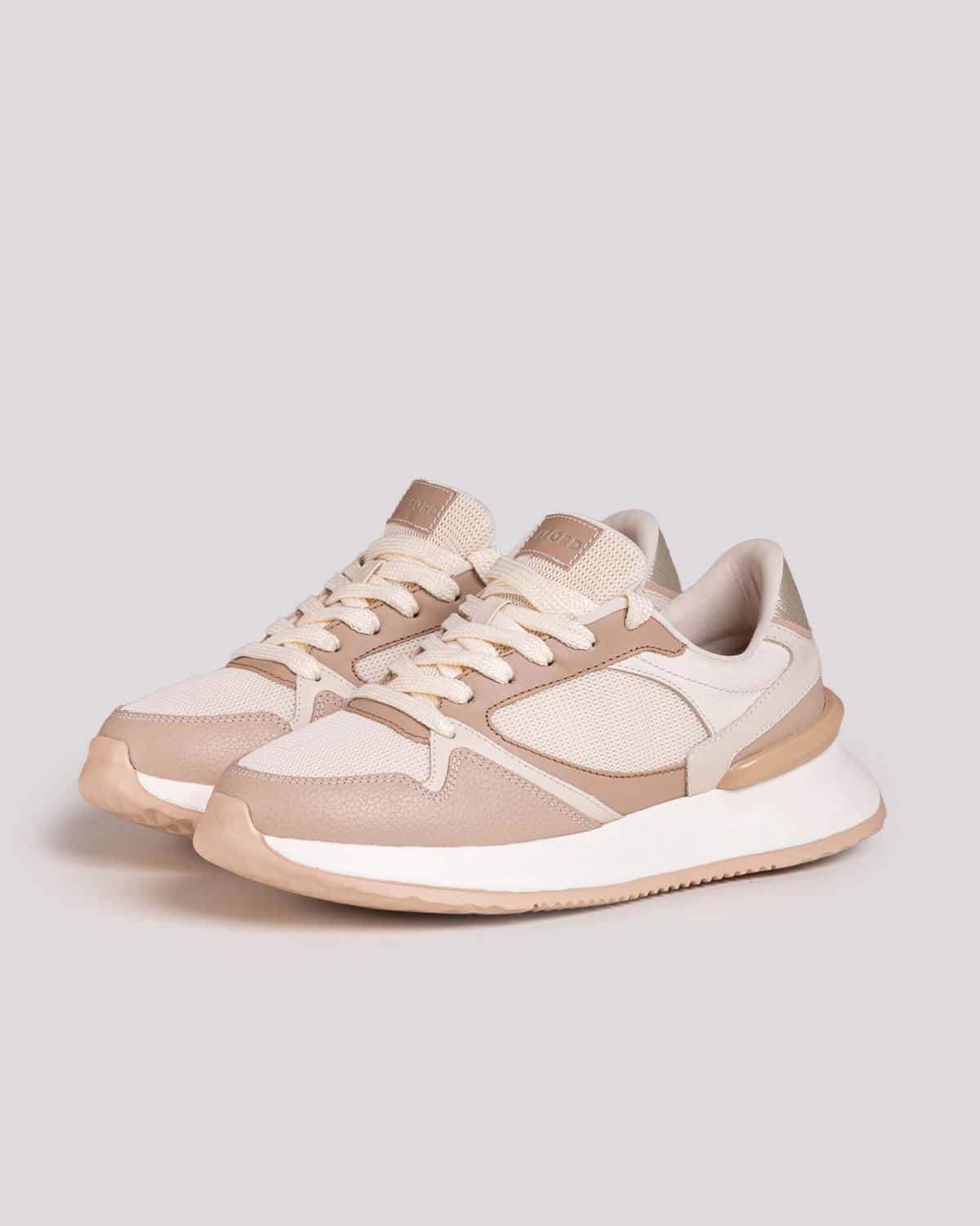 Calzado beige para mujer