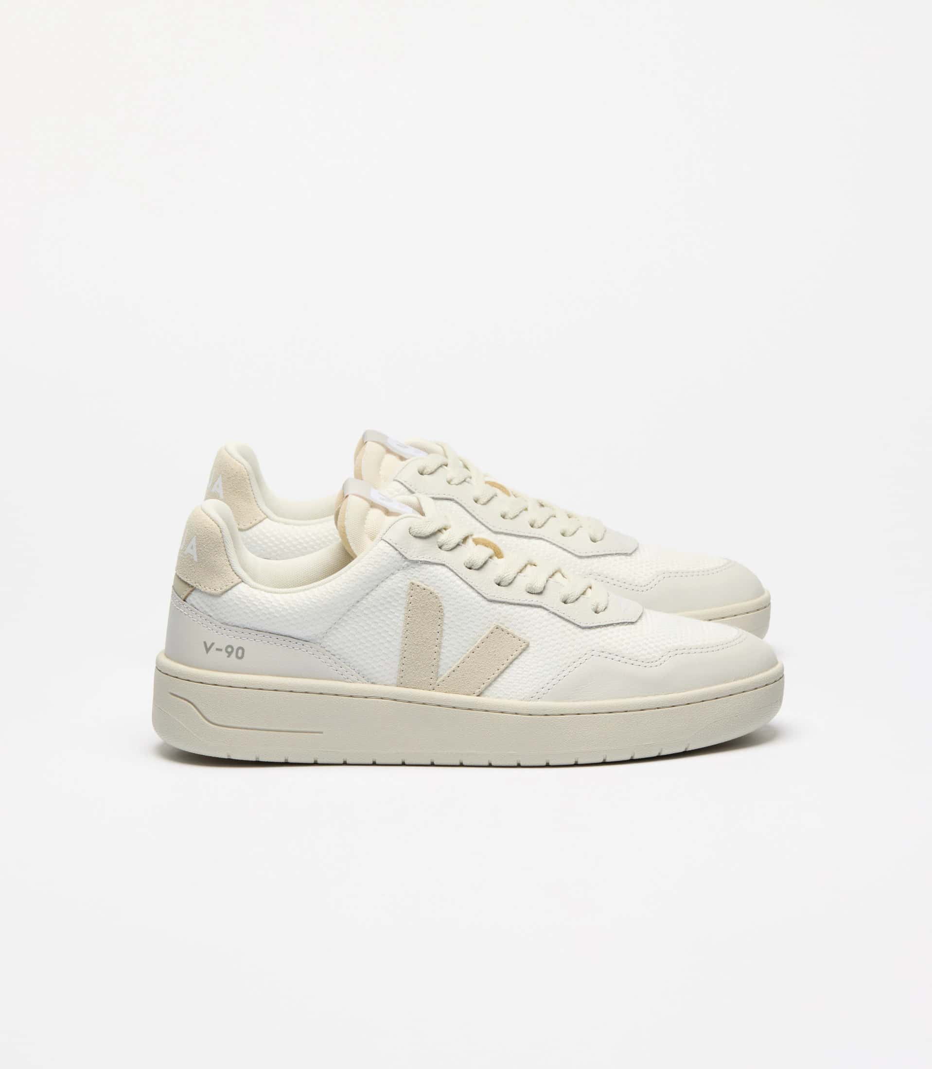 Tenis Veja V-90 White Pierre
