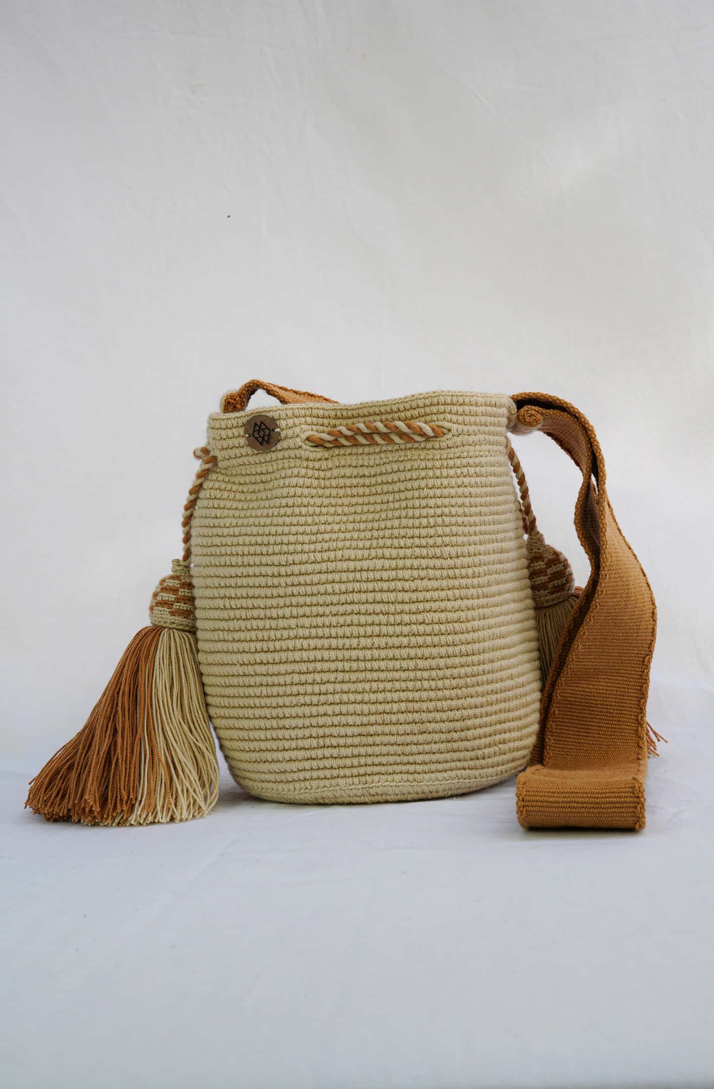 Mochila Mediana Unicolor Amistad