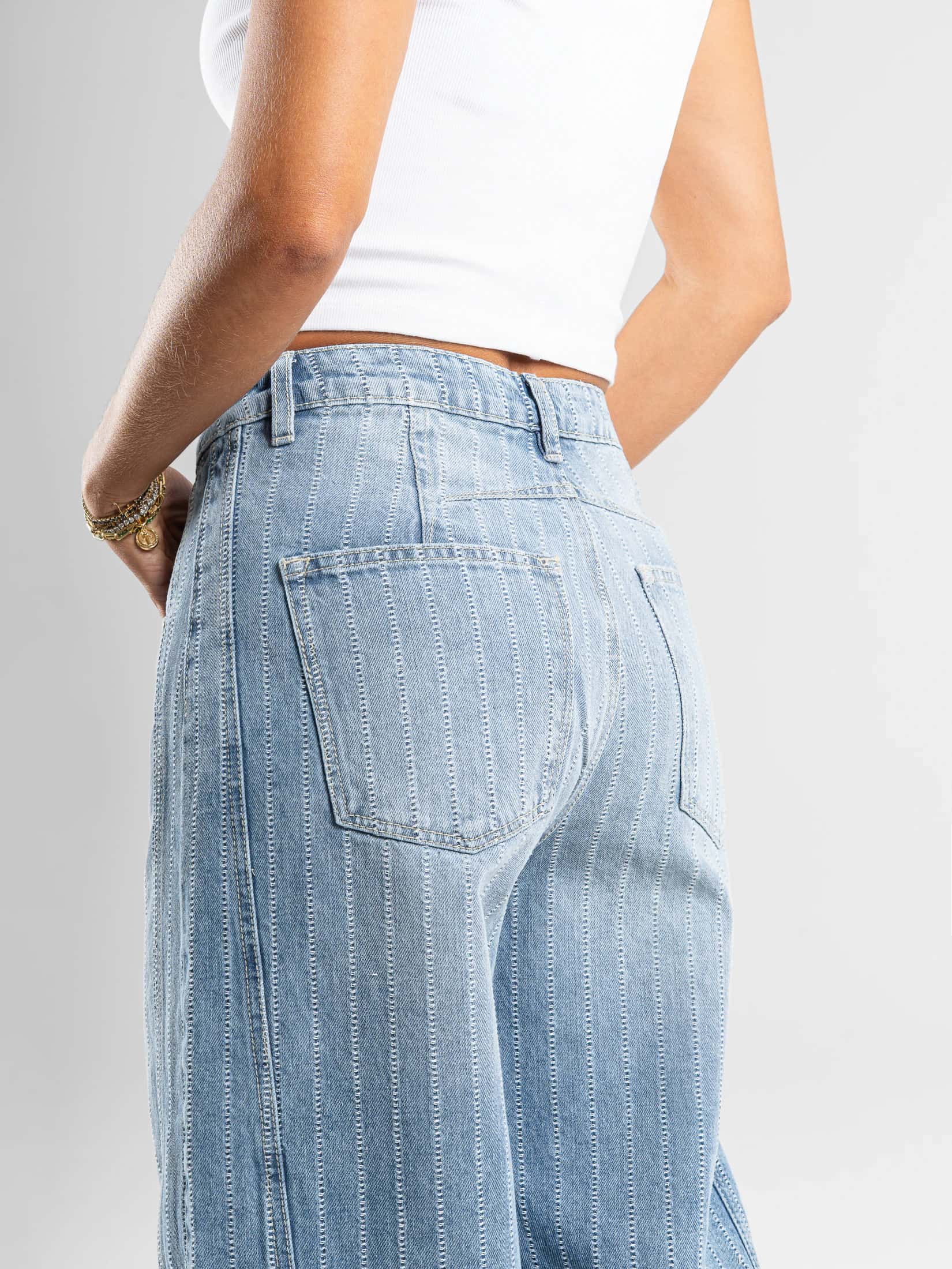 Ref: 066568 Jean wide leg, rígido, tiro alto, rayas, tono azul medio - miniatura 4