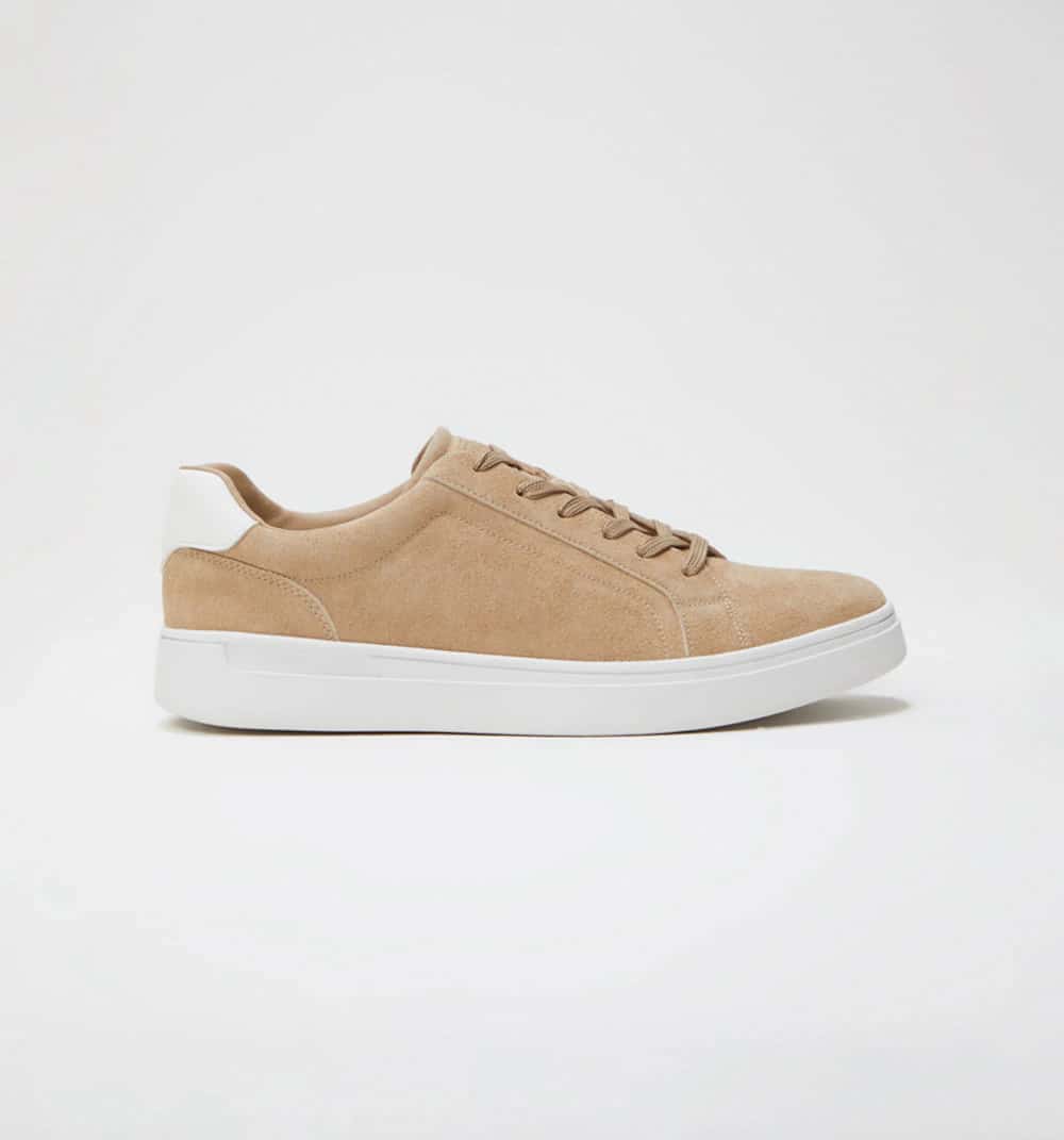 Tenis cuero talonera contraste