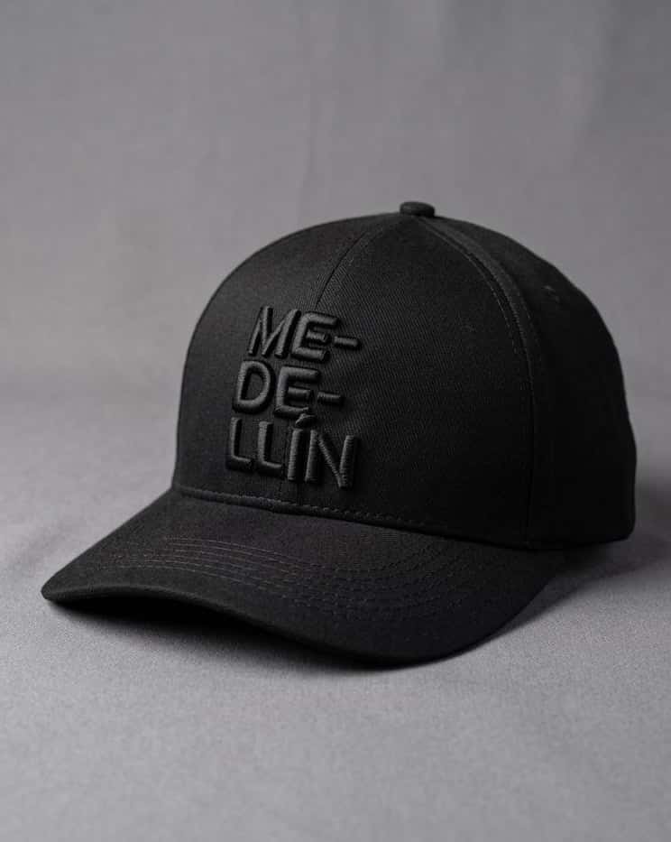 Gorra Medellin Negro-Negro - miniatura 2