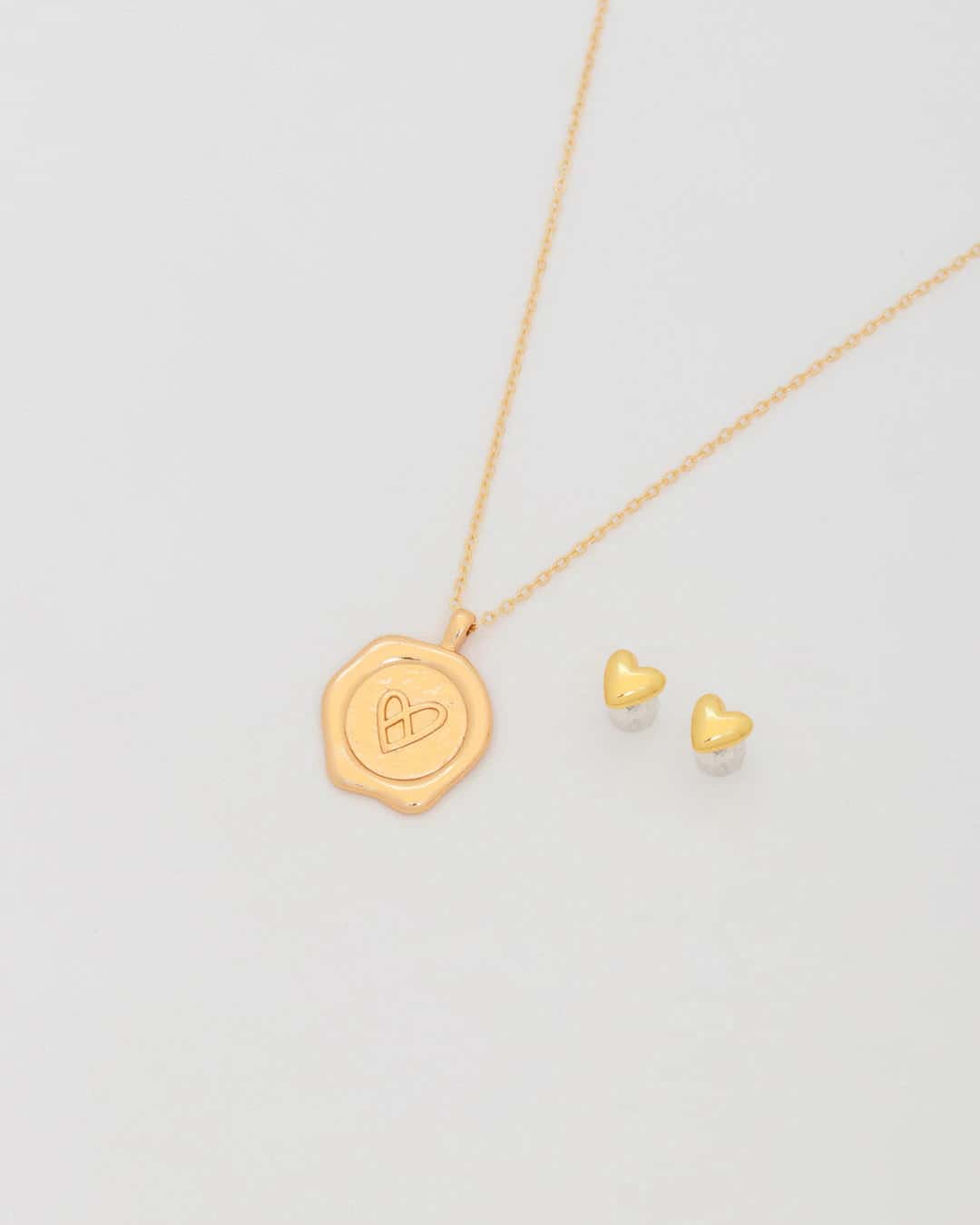 Collar Sello AVM + Aretes