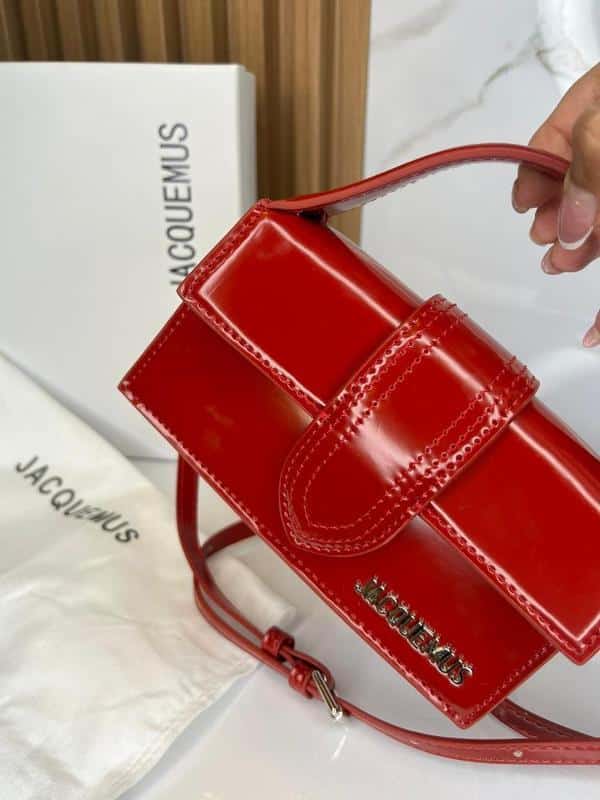 BOLSO JACQUEMUS ROJO PEQUEÑO