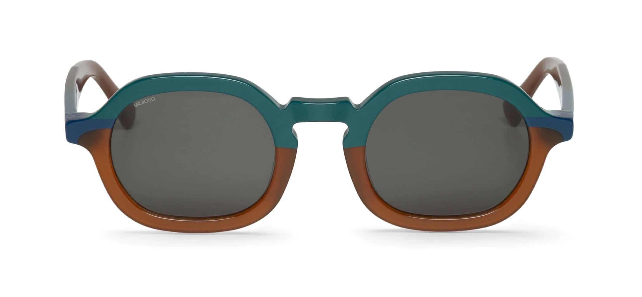 CLUB -  EL PATIO WITH CLASSICAL LENSES