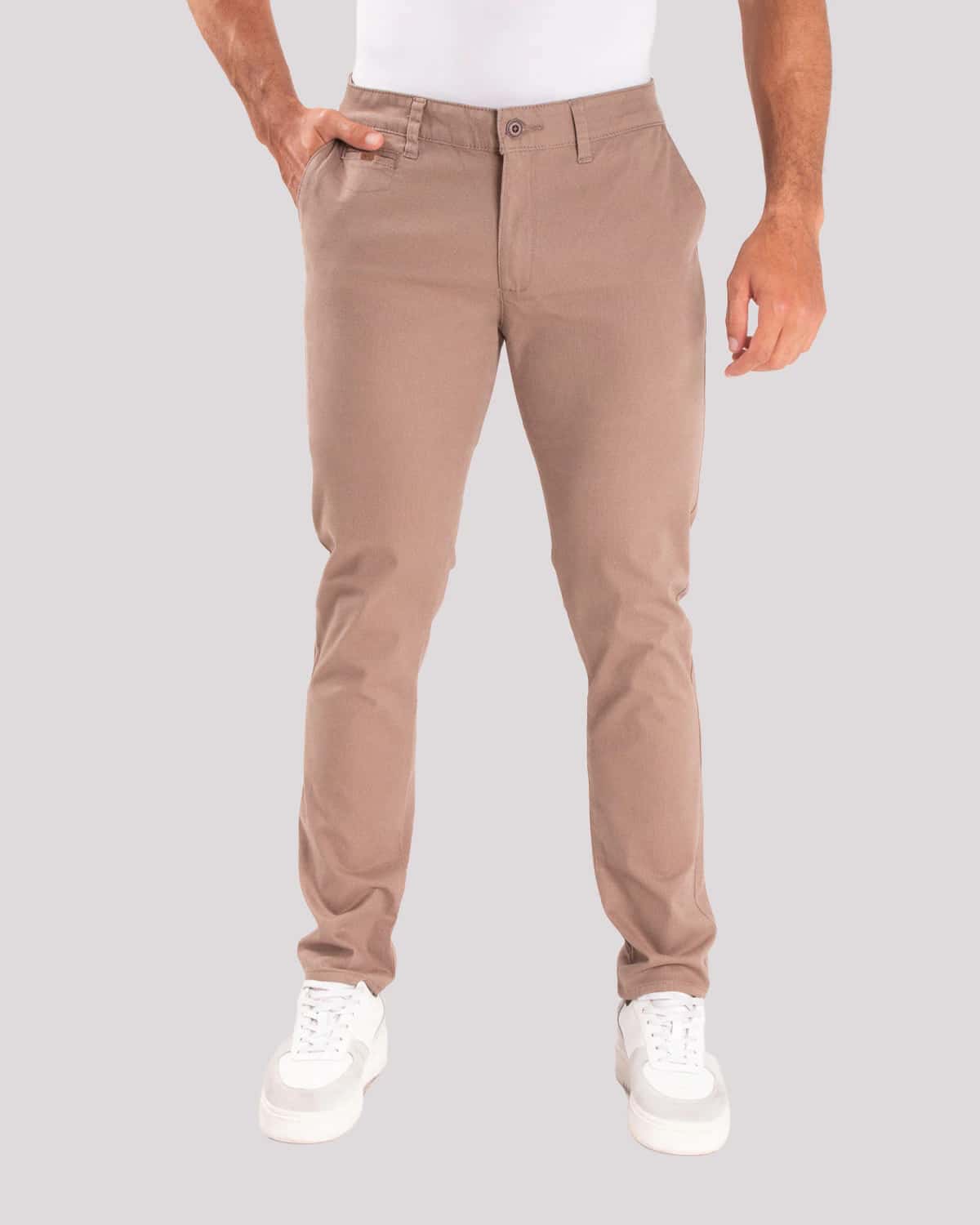 Pantalon slim cafe para hombre