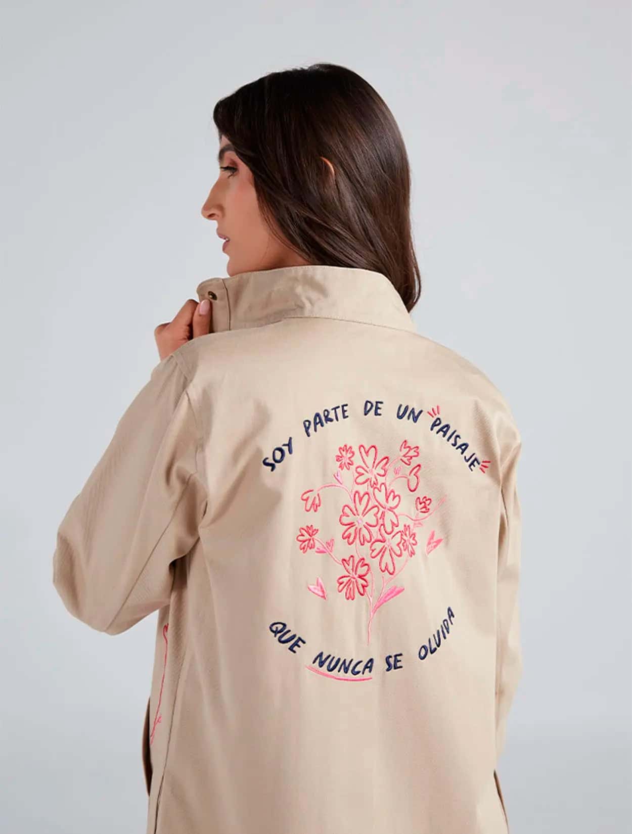 CHAQUETA AQUÍ FLOREZCO - miniatura 3