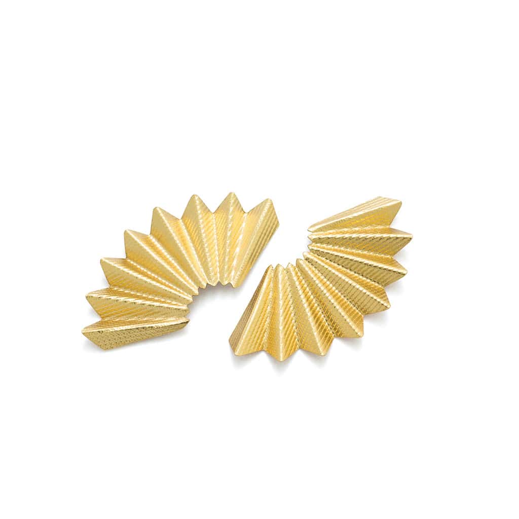 ARETES ABANICOS MEDIANOS DORADOS
