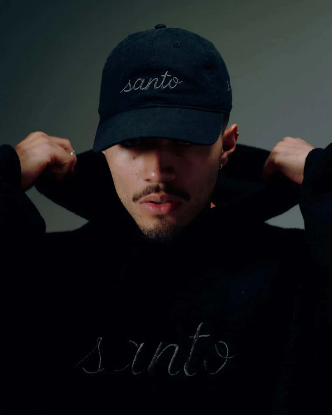 BLACK KNIT HOODIE - miniatura 4