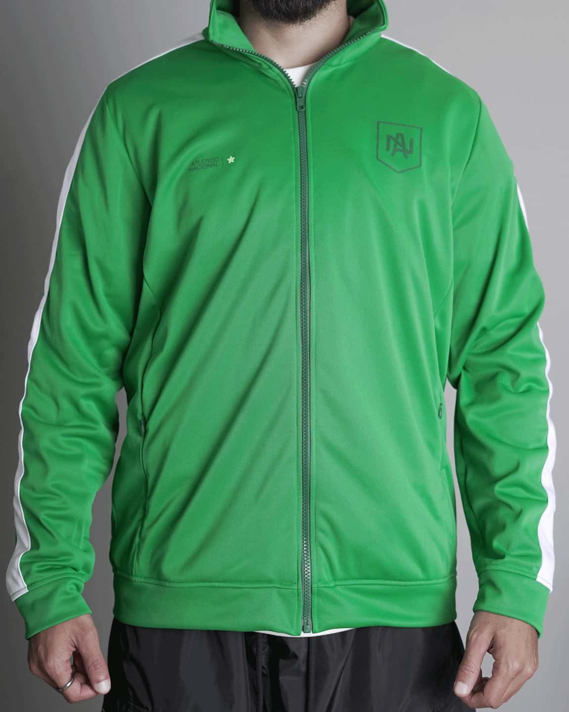 CHAQUETA VERDE HOMBRE FRENTE AN