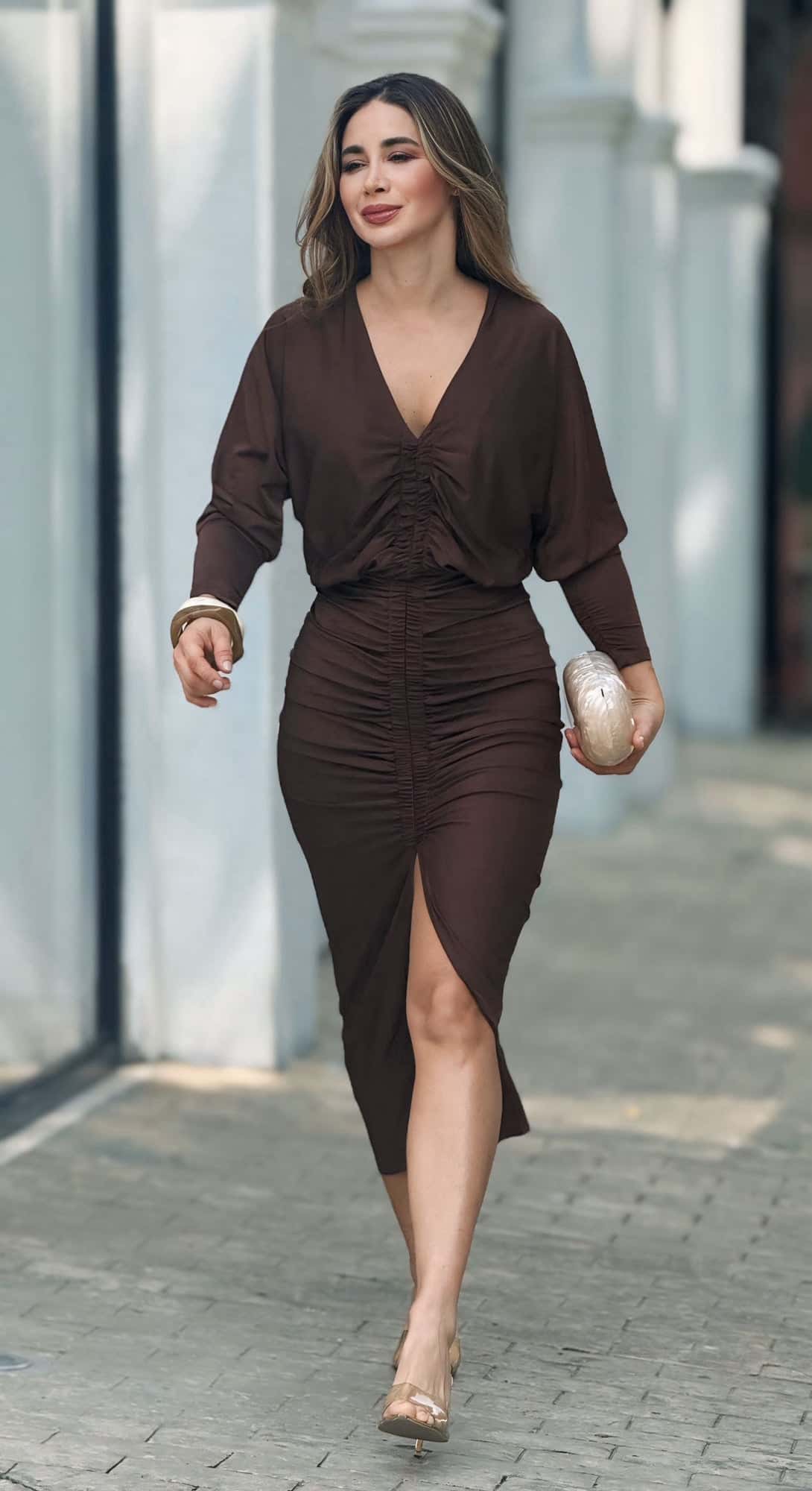 Vestido ceñido mocca