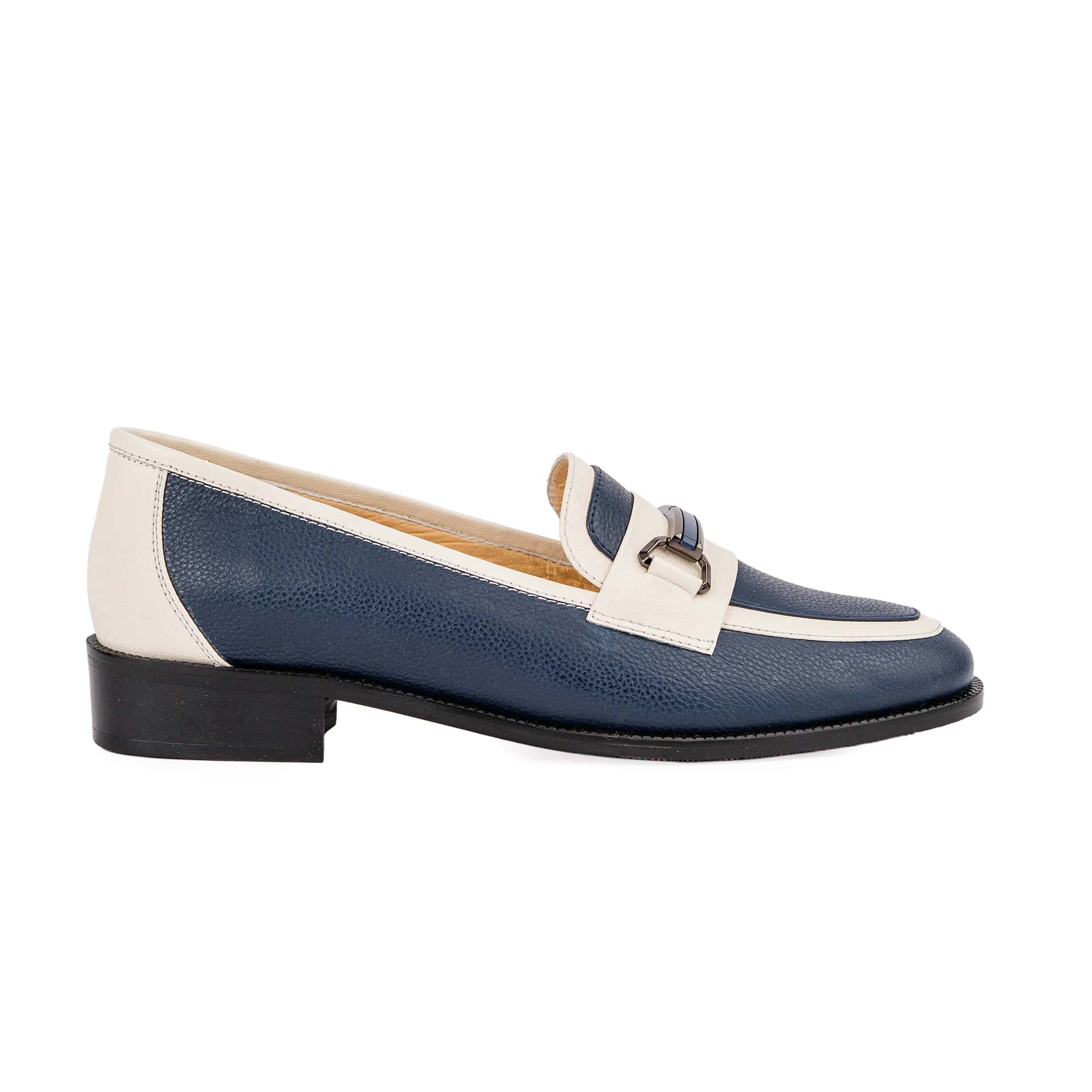 "DELIE" MOCASÍN EN CUERO