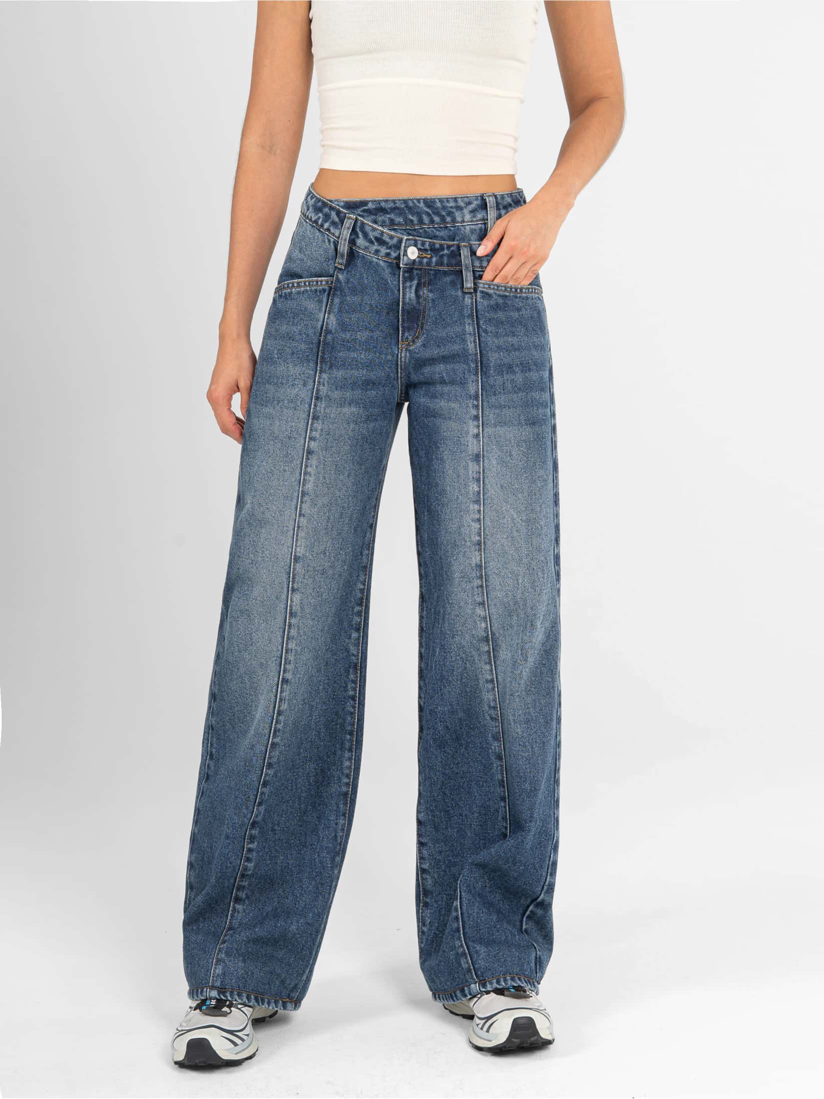 Ref: 066525 Jean wide leg, rígido, con cortes, detalle en pretina, tono azul oscuro
