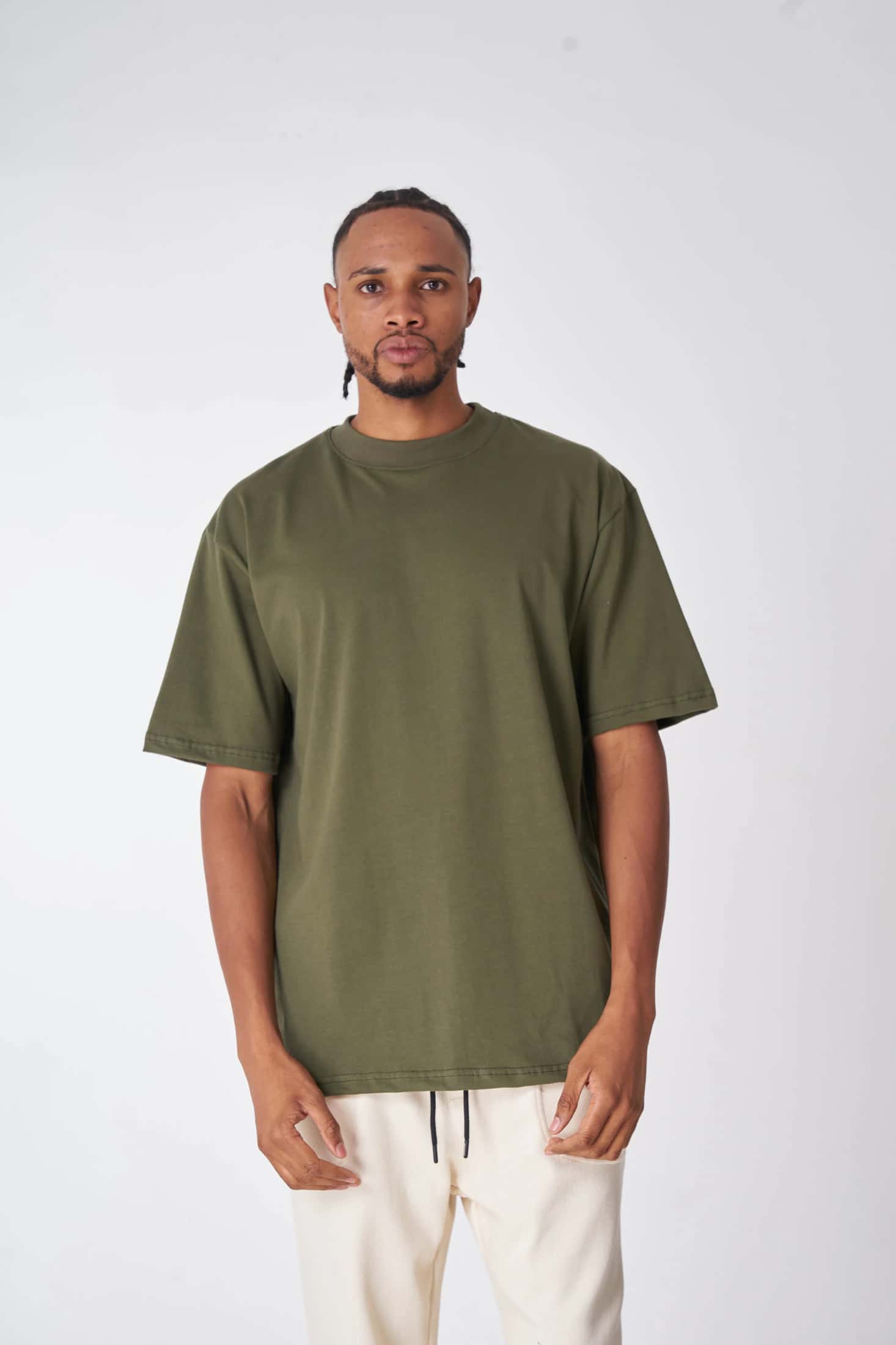 CAMISETA 270 GRAMOS, 100% ALGODÓN VERDE MILITAR