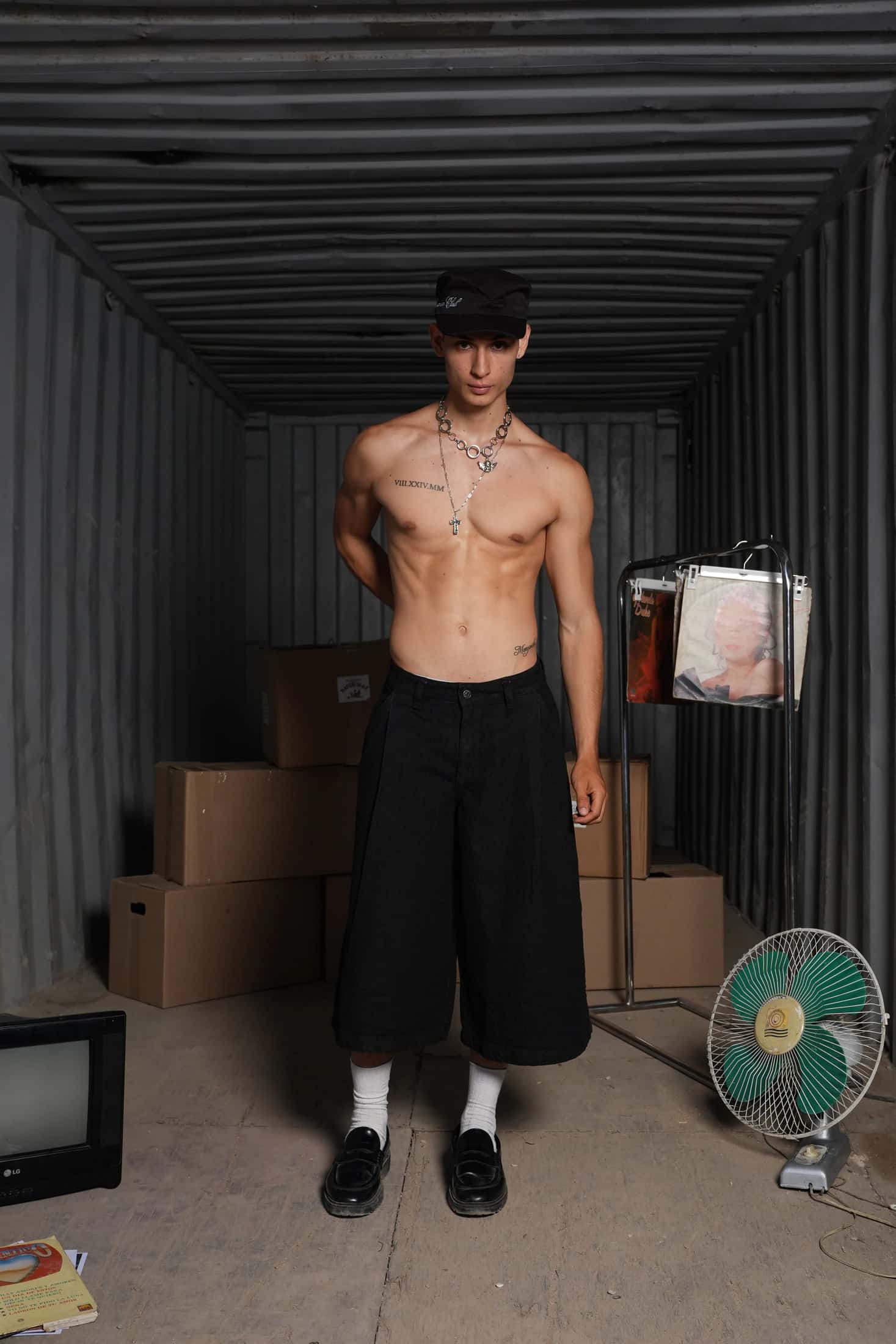 TAILORED JORTS NEGRO. - miniatura 1