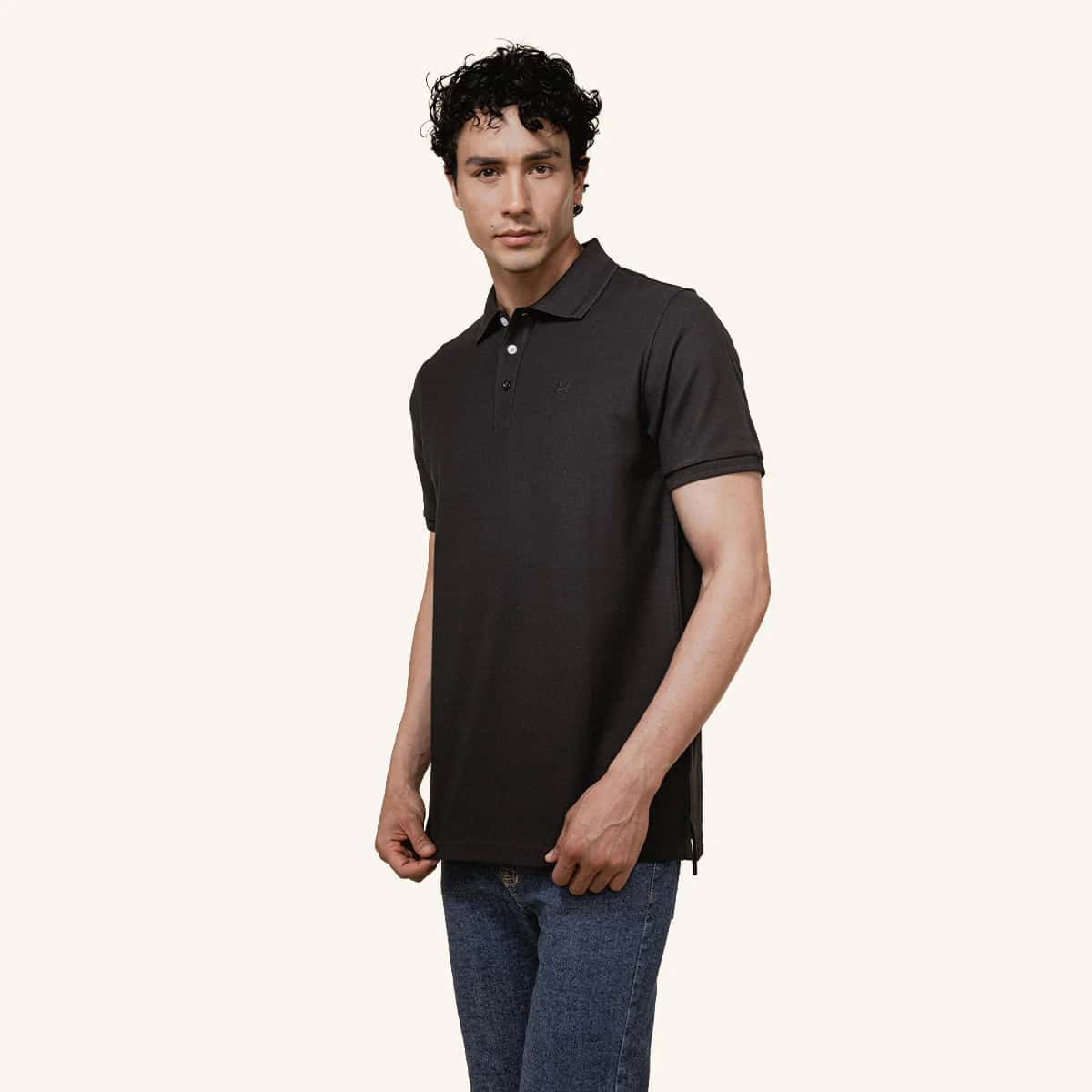 Camiseta Polo Emblema Noche Tierra Arriba