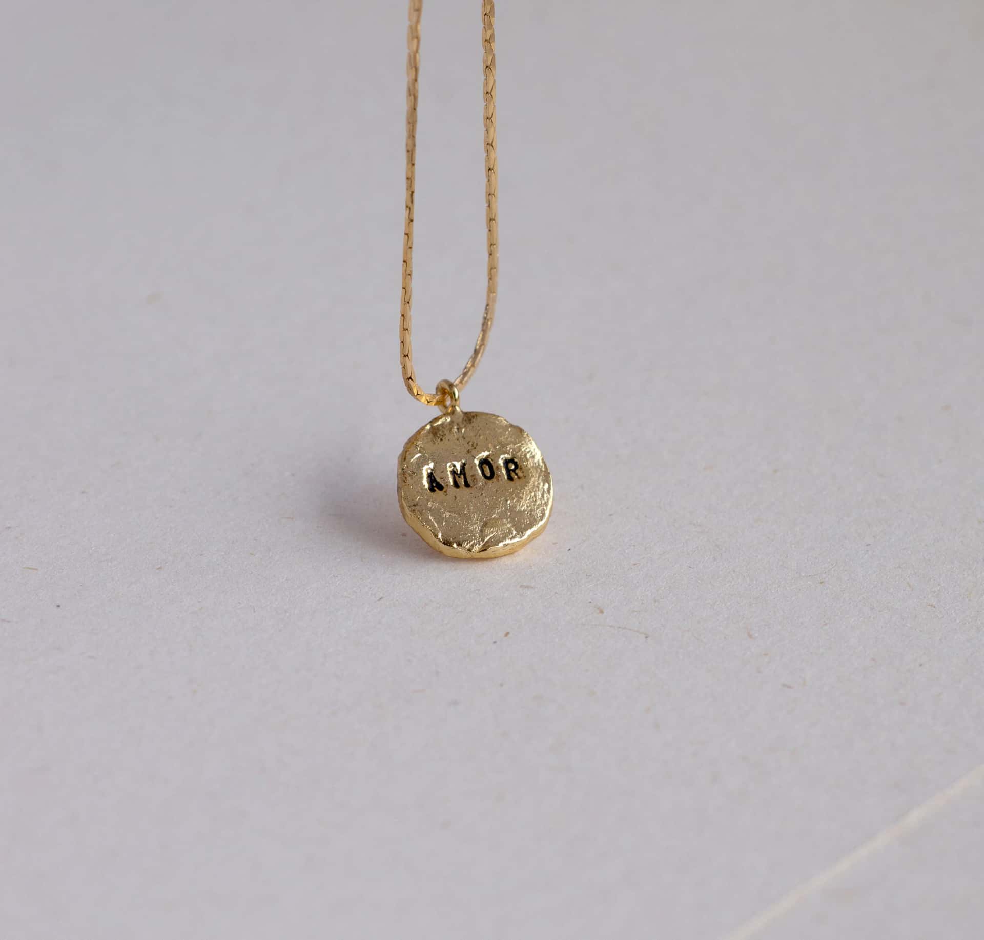Collar Moneda amor