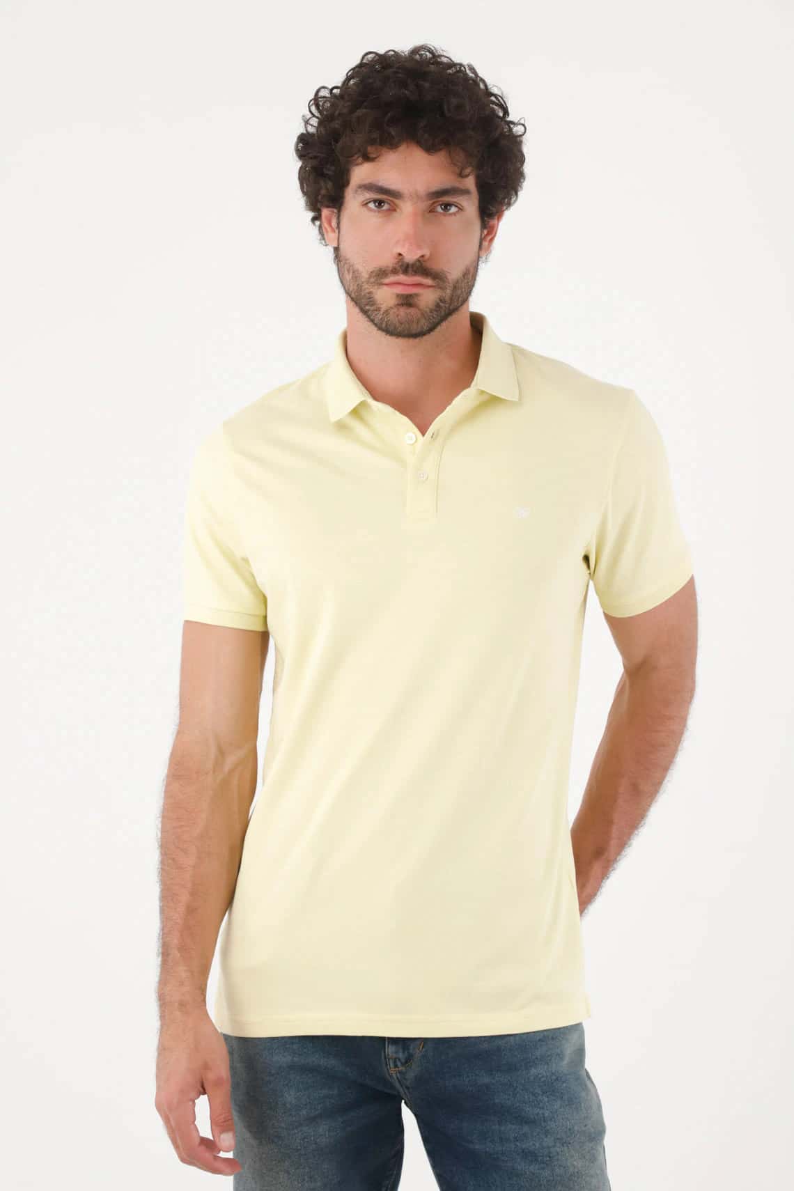 Polo para hombre en algodón amarillo pastel fit clásico con logo minimal