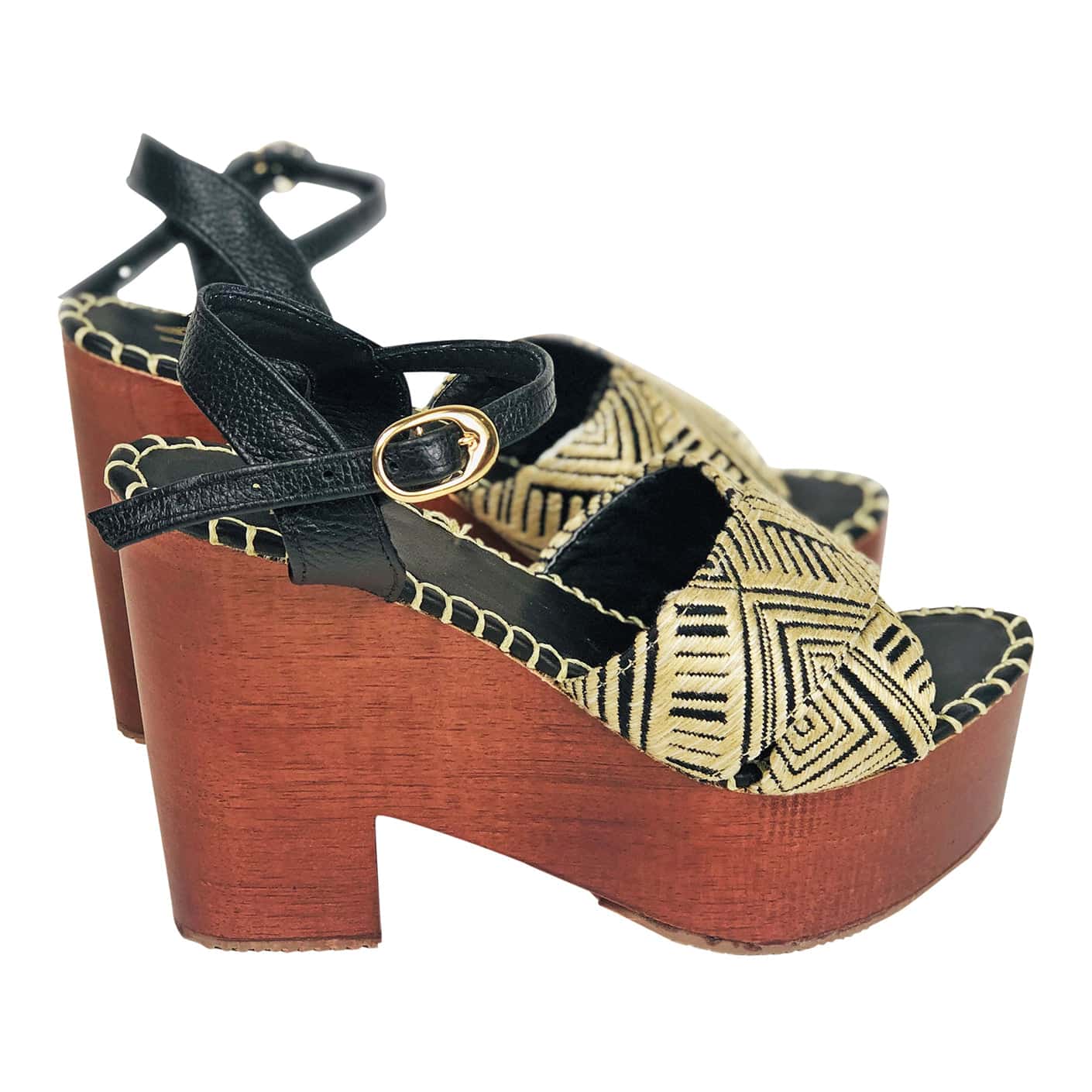 Sandalias con Plataforma Silvia Cobos Salento Negro