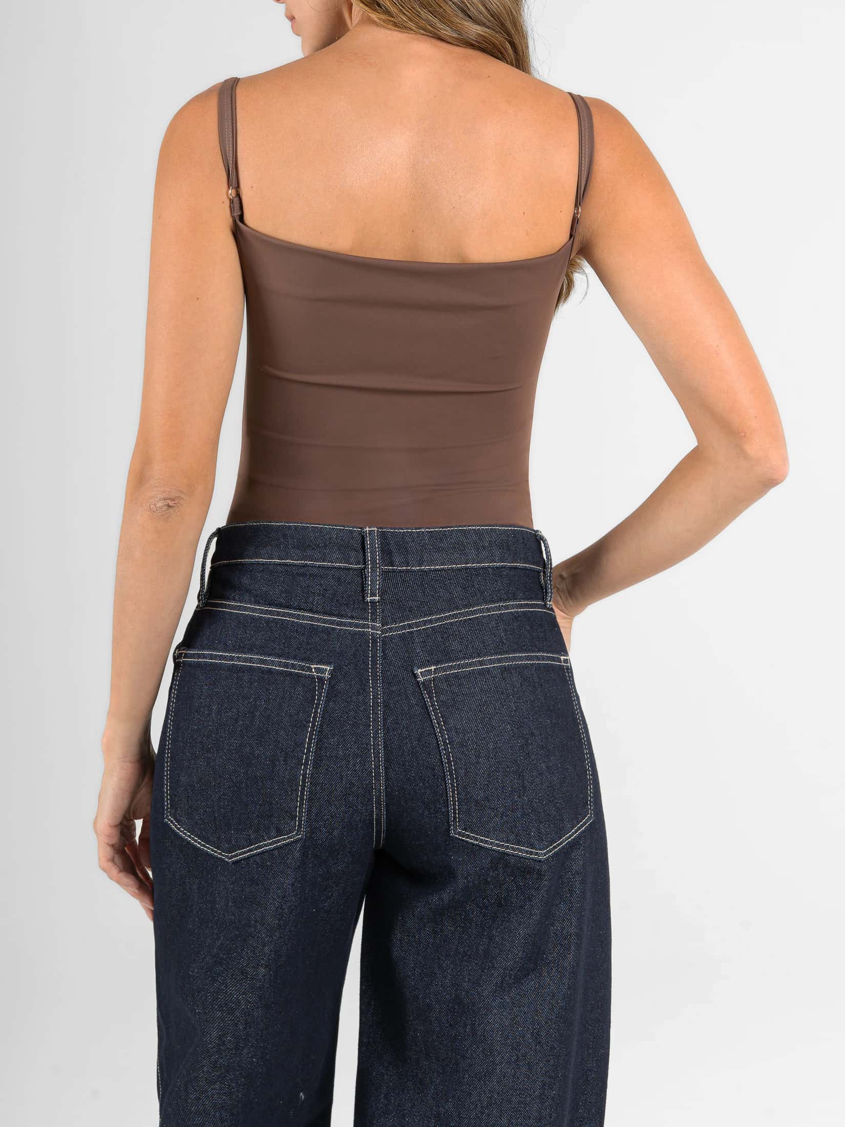 Ref: 0610713 Body stretch, doble tela, escote y cortes delanteros, tono cafe - miniatura 2