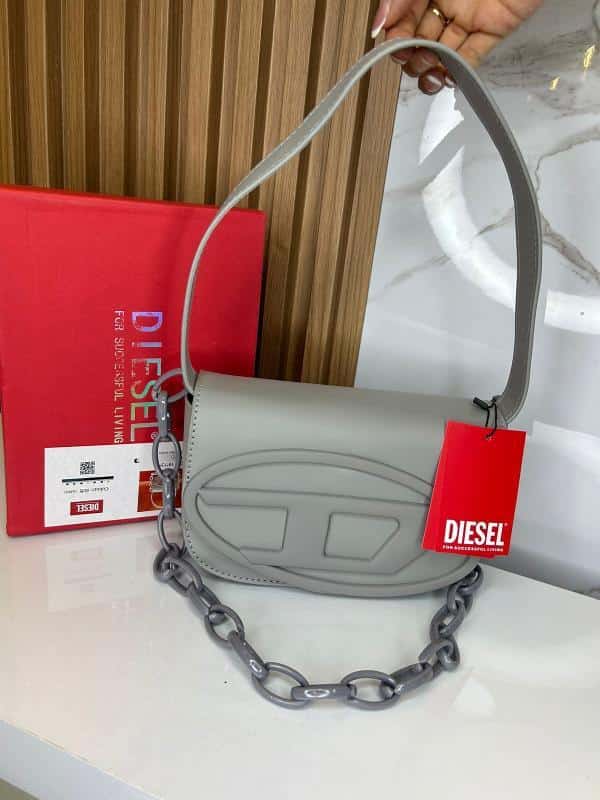 BOLSO DIESEL GRIS CADENA