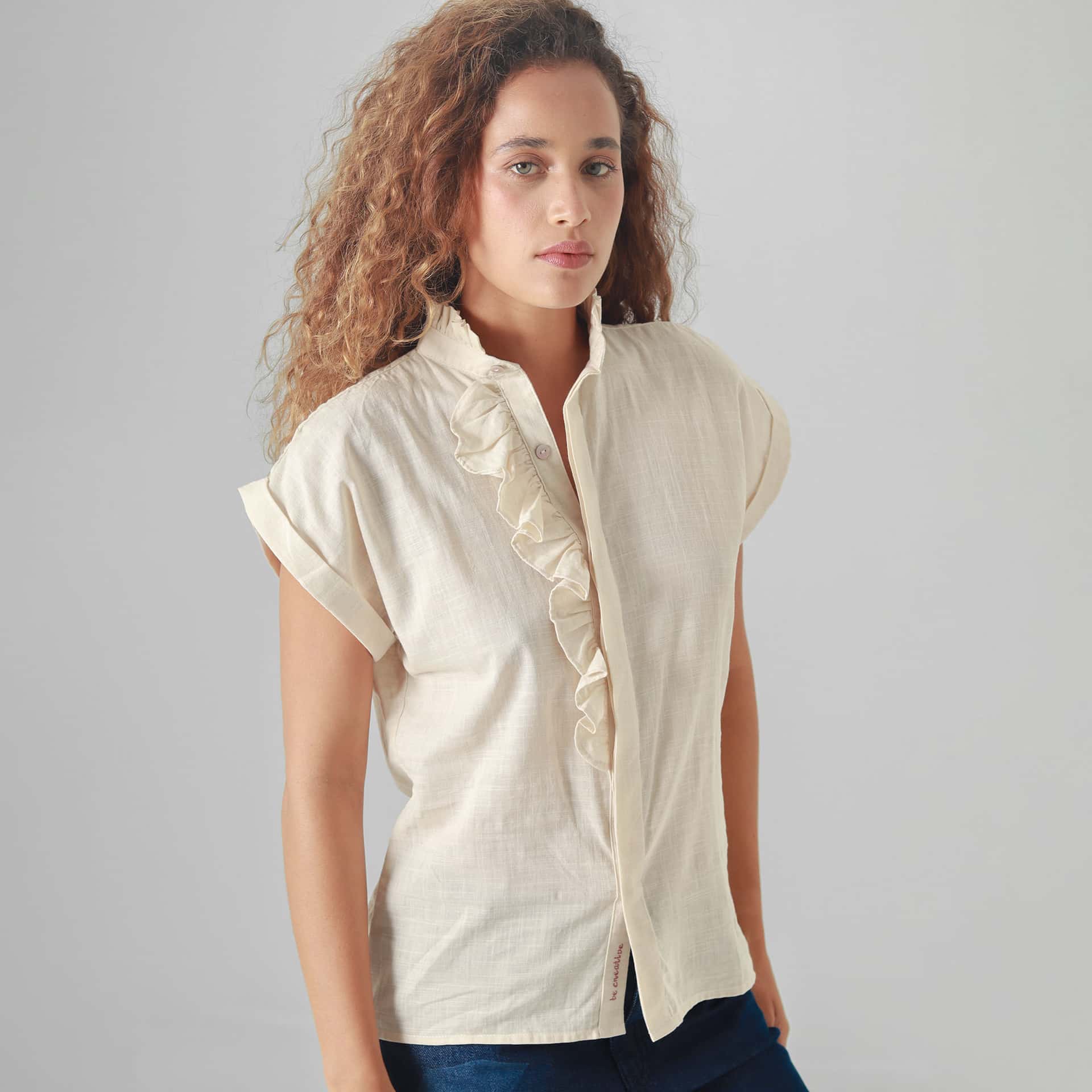 Blusa Cuello Camisero Manga Corta