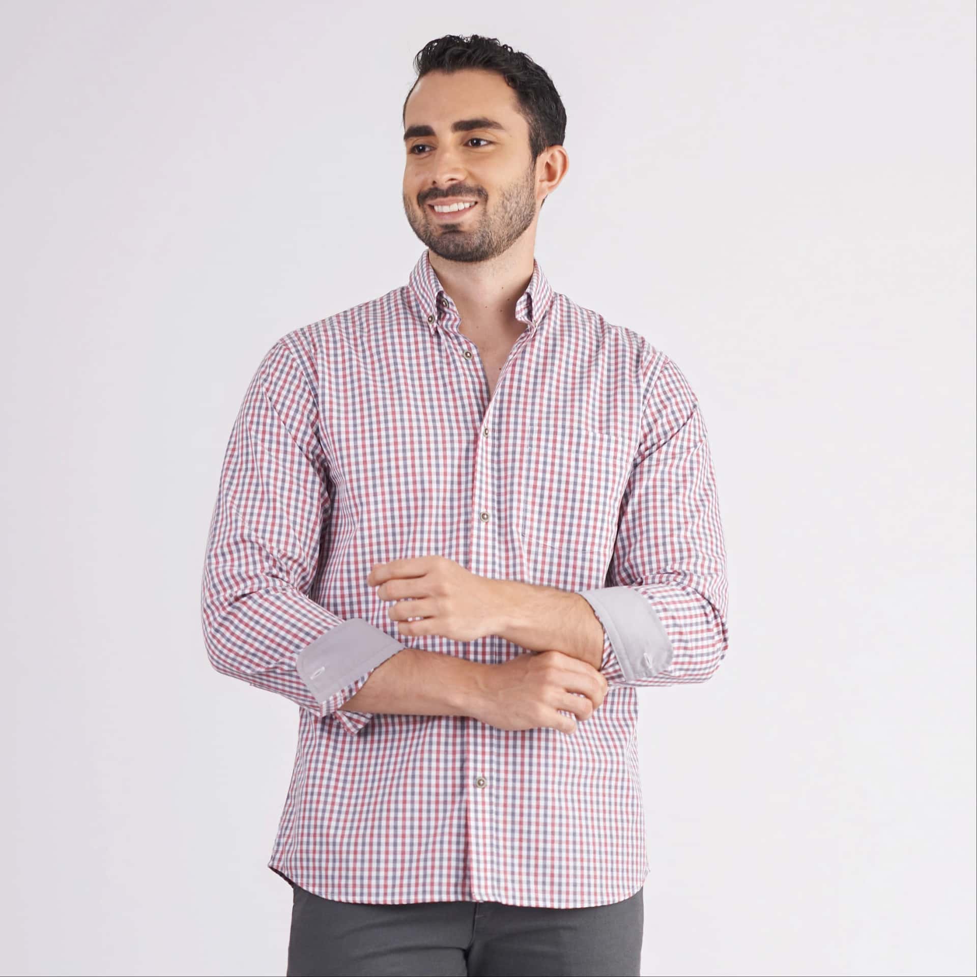 Camisa regular fit a cuadros gris medio