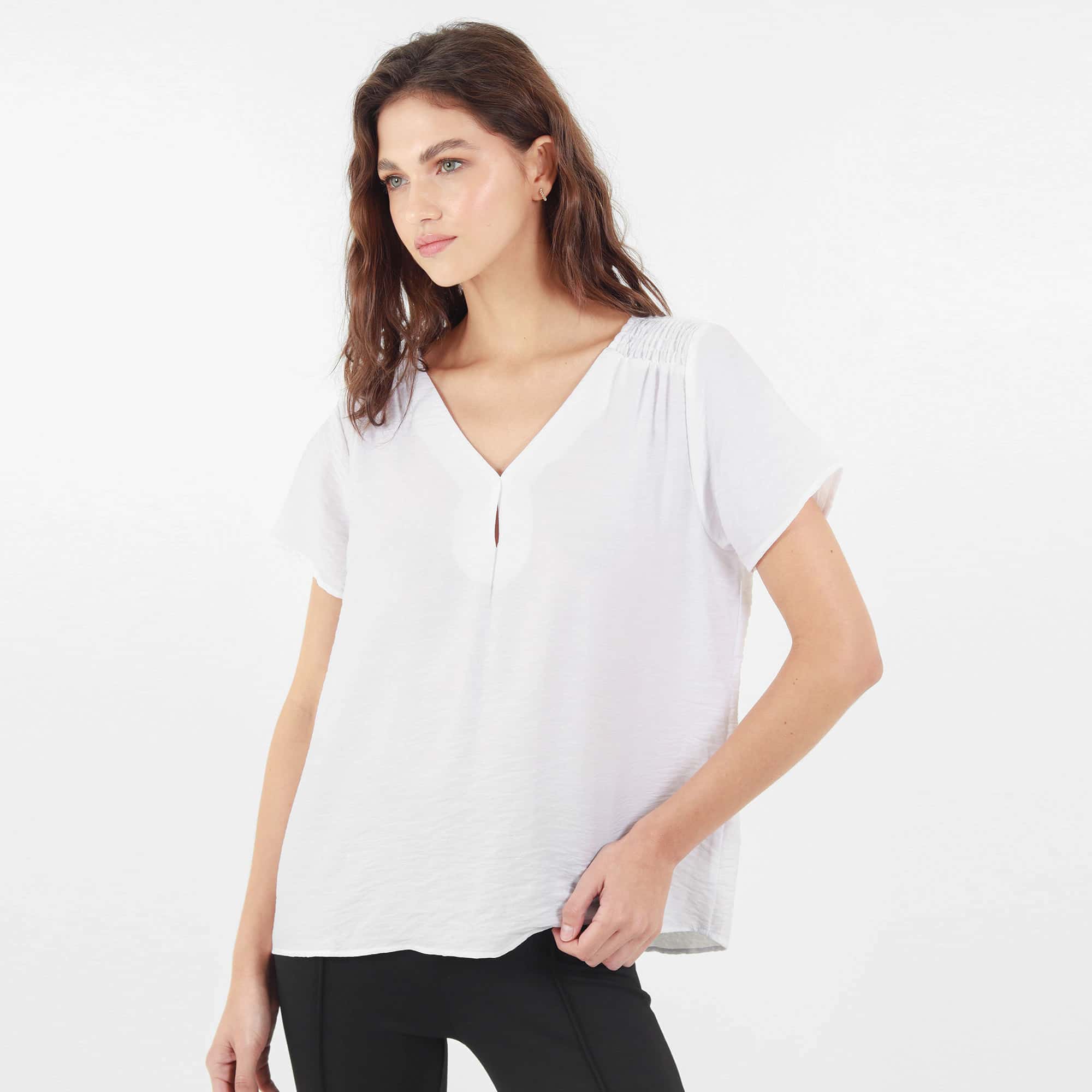 Blusa Cuello V Manga Corta