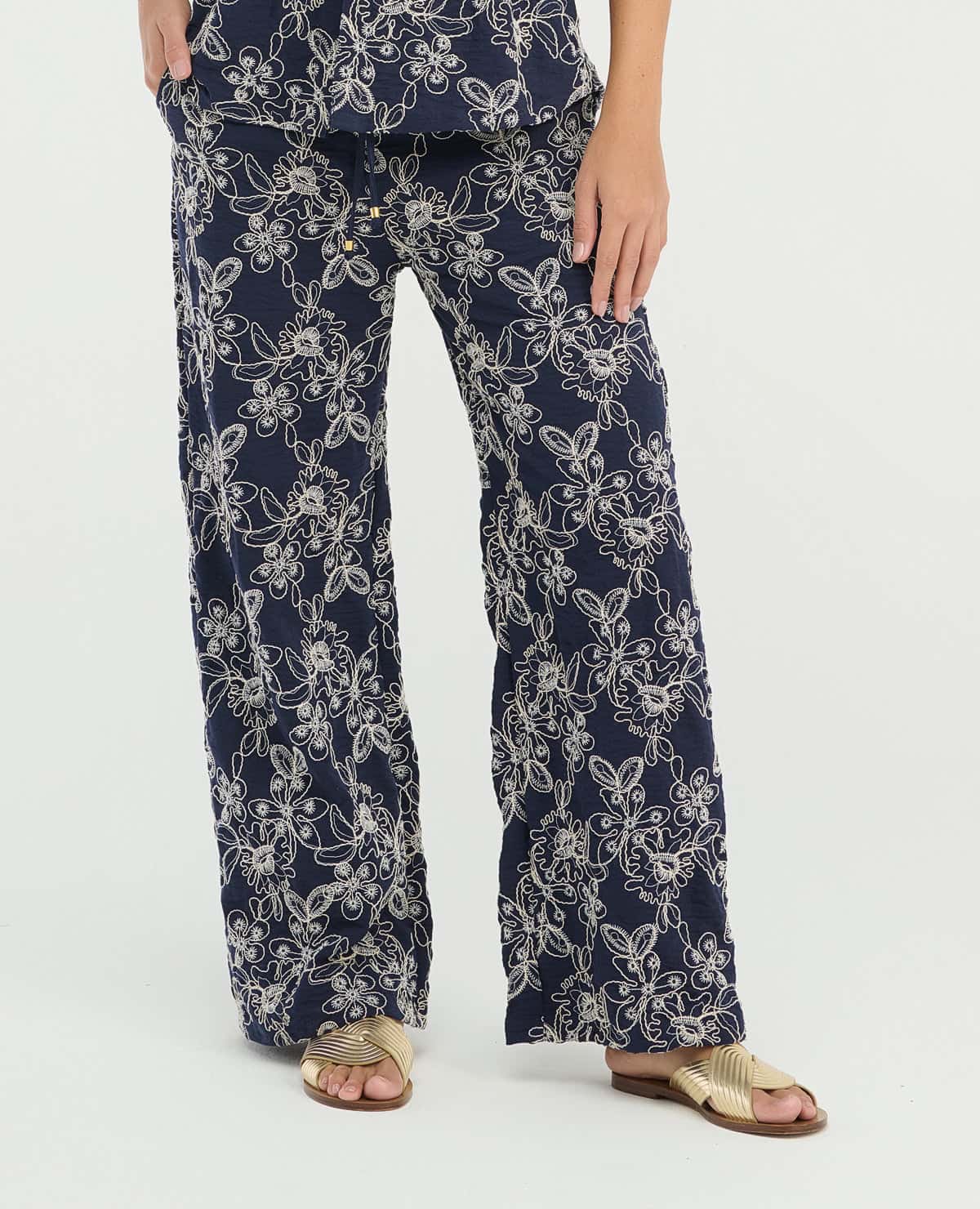 Pantalón Largo | Detalles Bordados | Pretina Elástica con Tiras Anudables