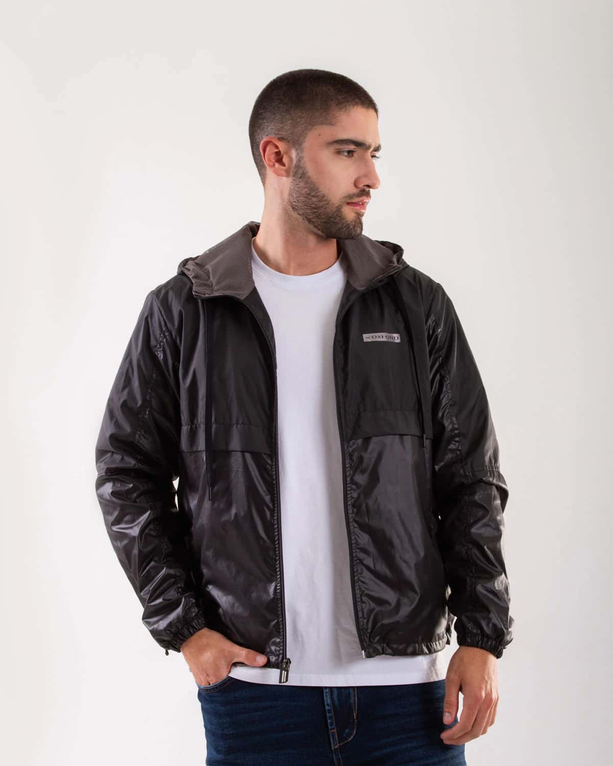 Chaqueta negra para hombre