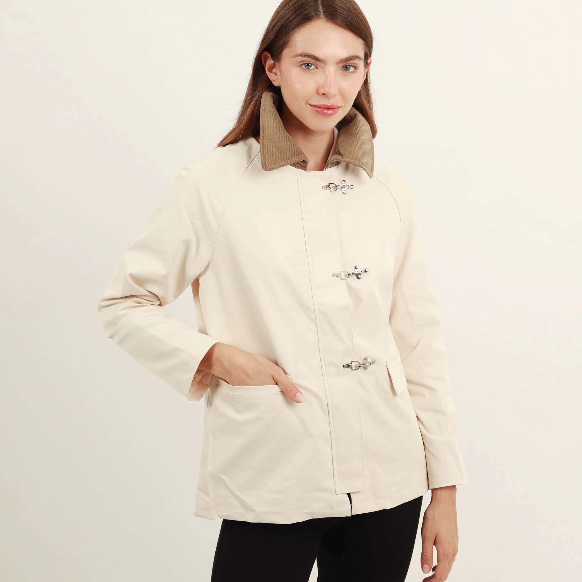Chaqueta cazadora oversize con broches