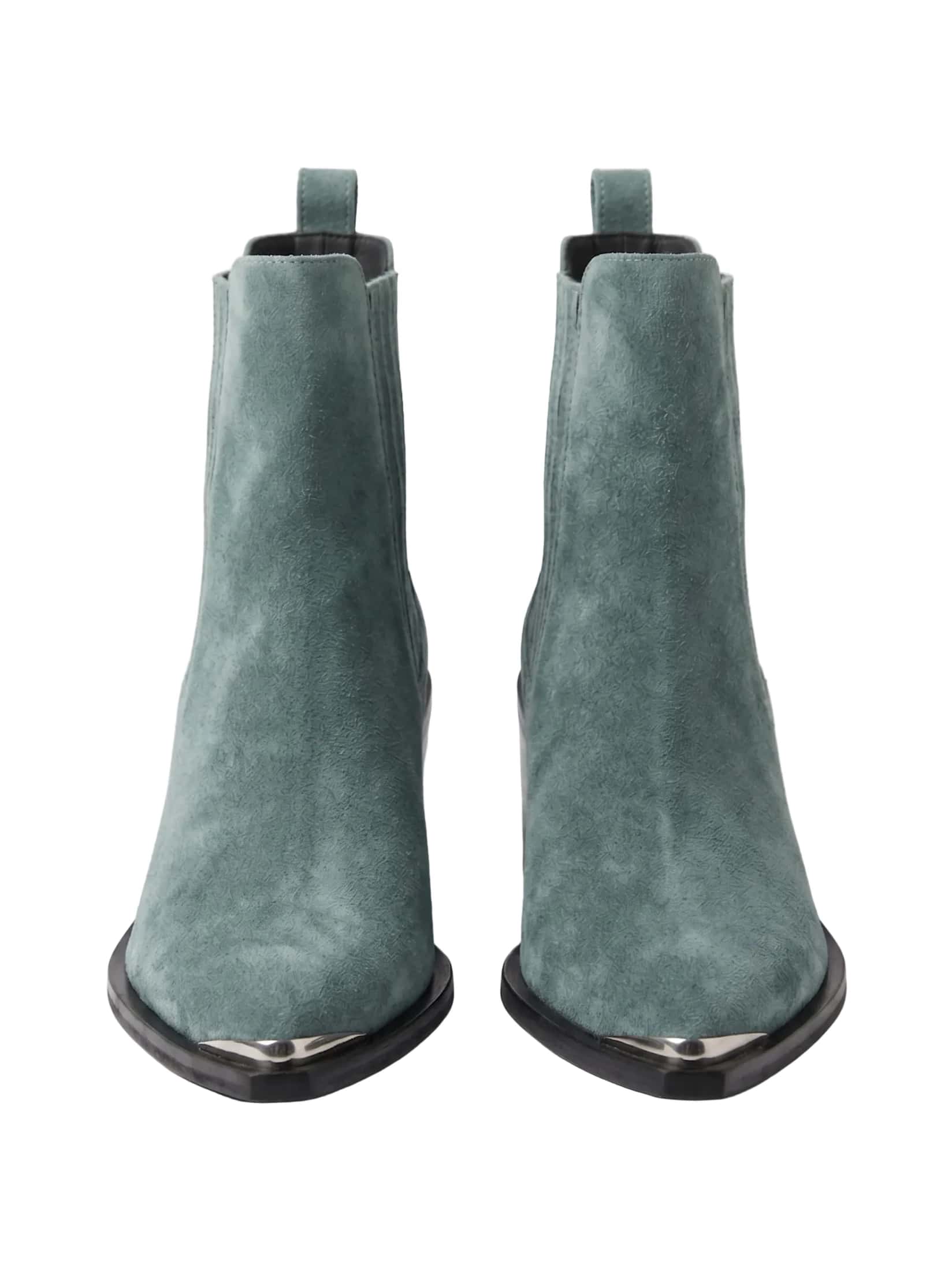 BOOT STUDY 03