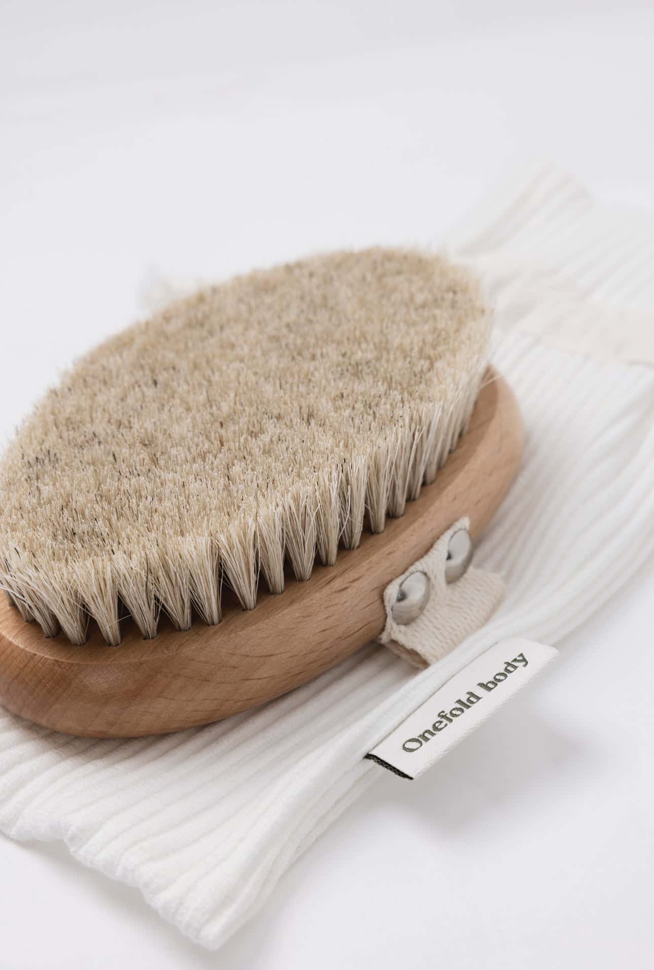 CEPILLO EXFOLIANTE EN SECO