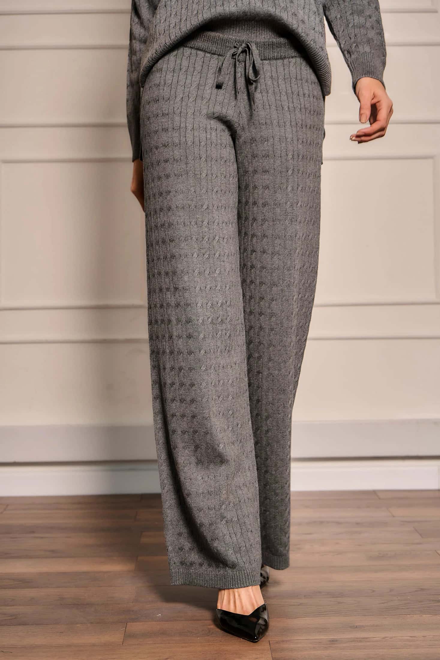 Pantalón Trenzado Mujer Gris