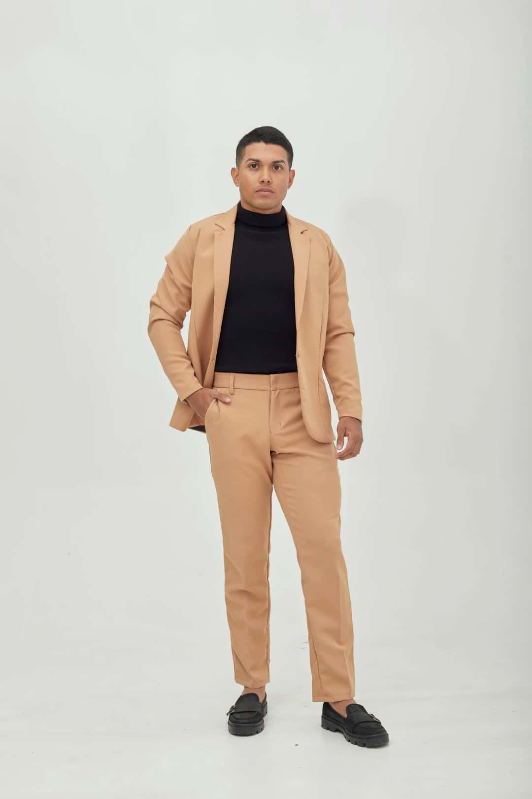 Traje Clásico Beige