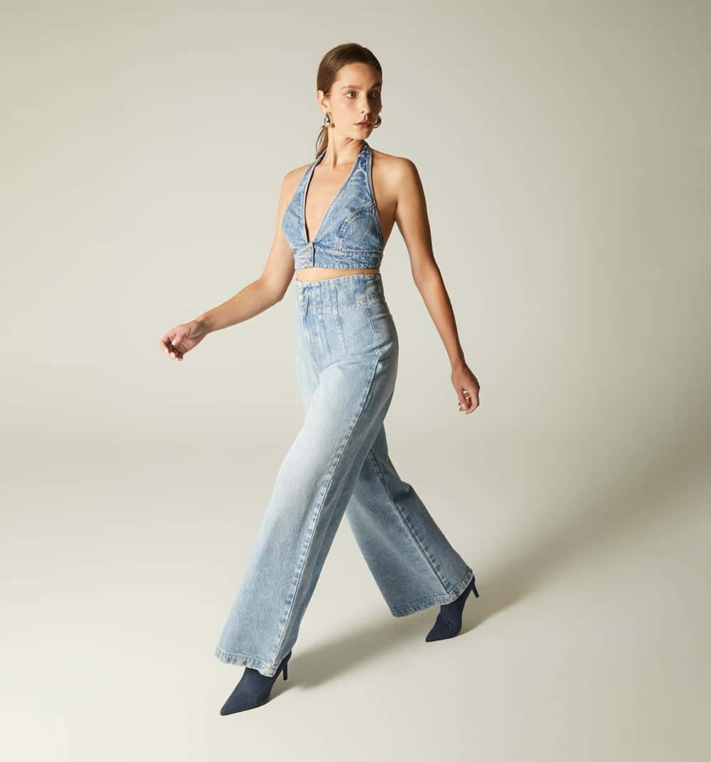 Blusa halter con flor