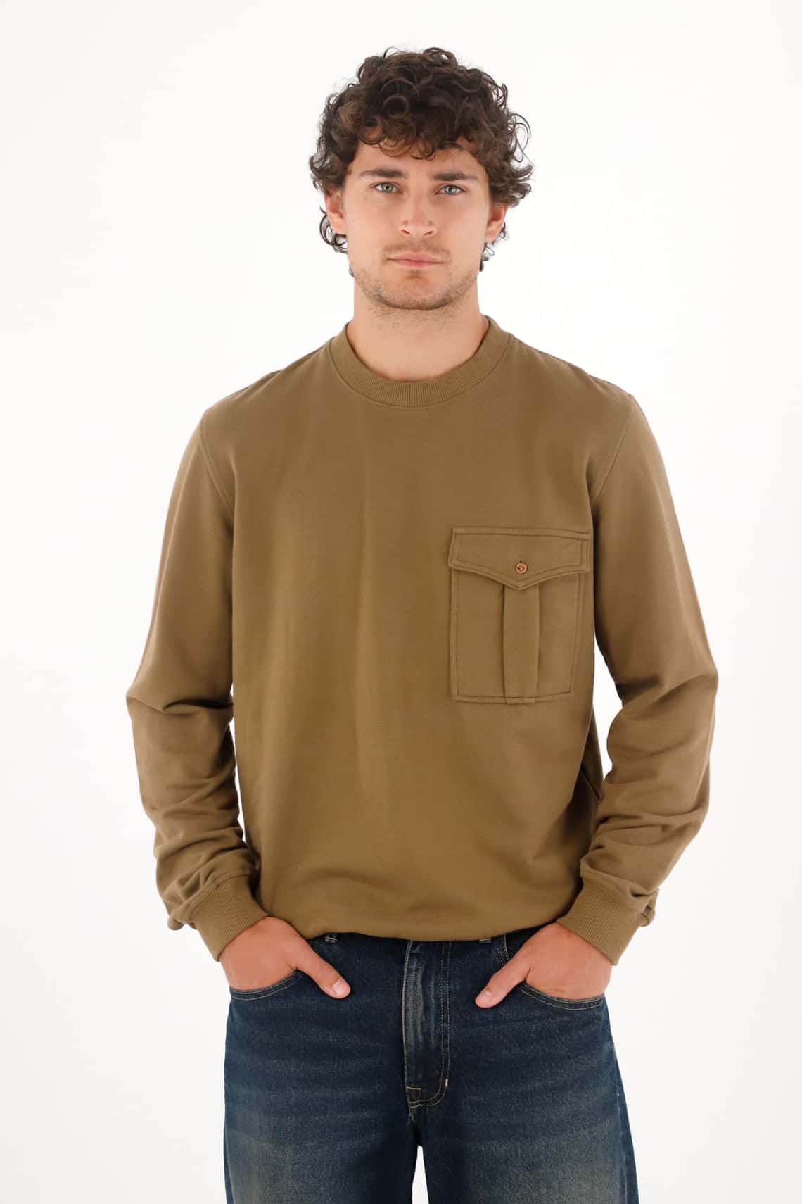 Buzo con bolsillo café para hombre