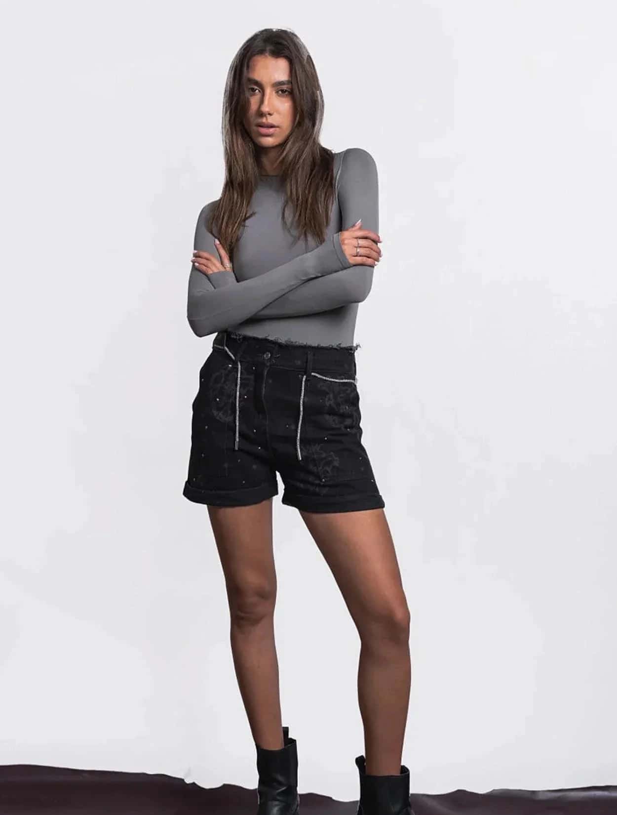 SHORT IMPLACABLE