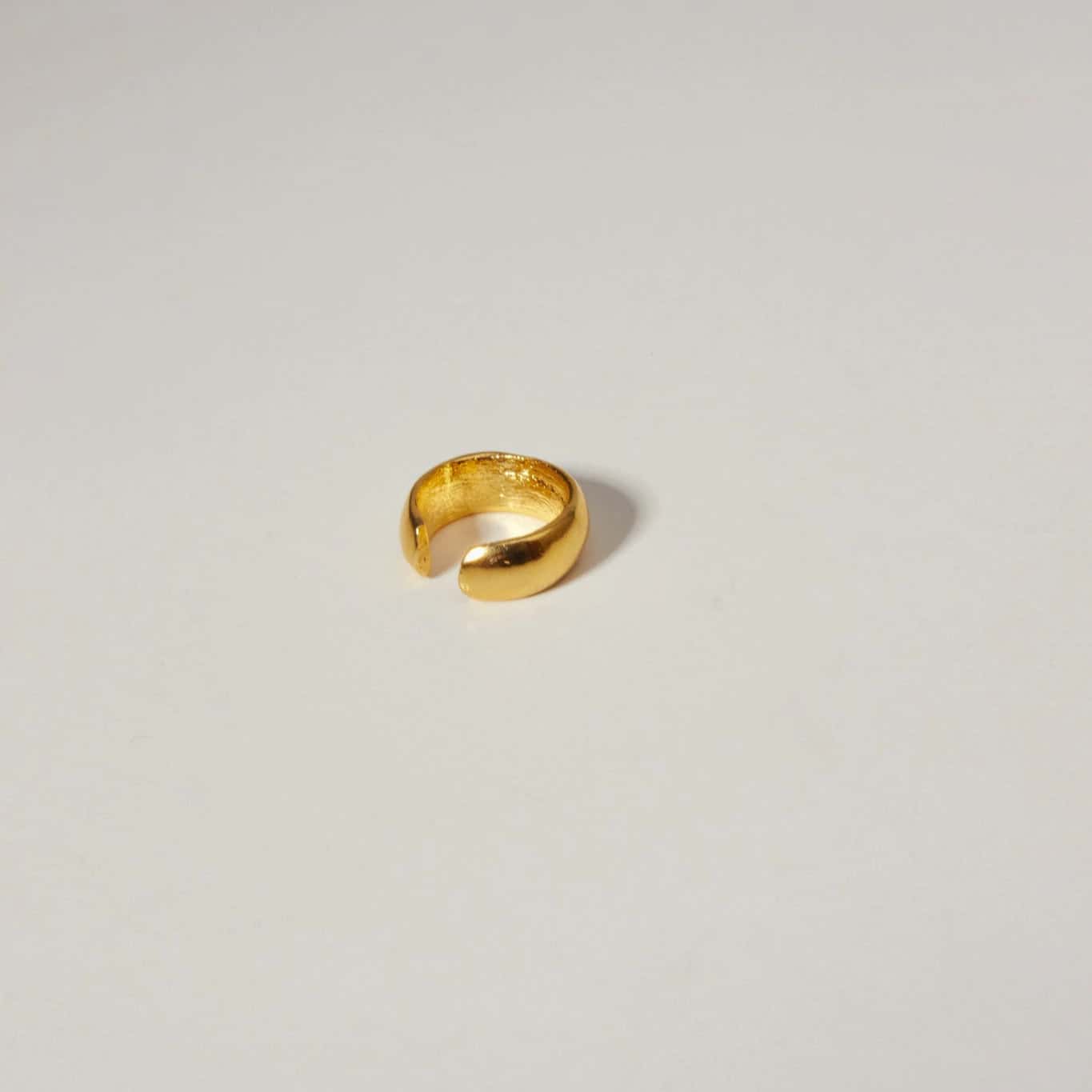 Linea Ear Cuff