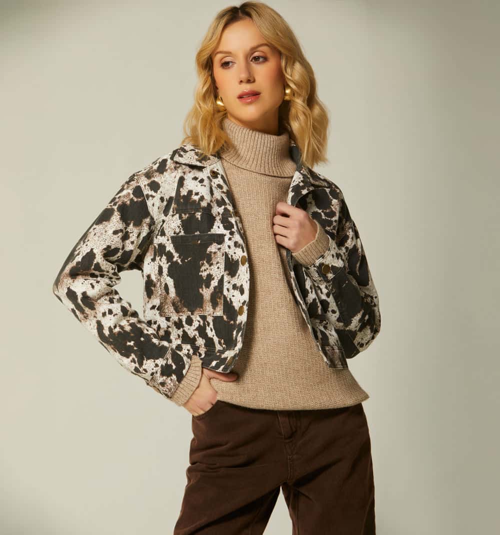 Chaqueta corta manga larga animal print