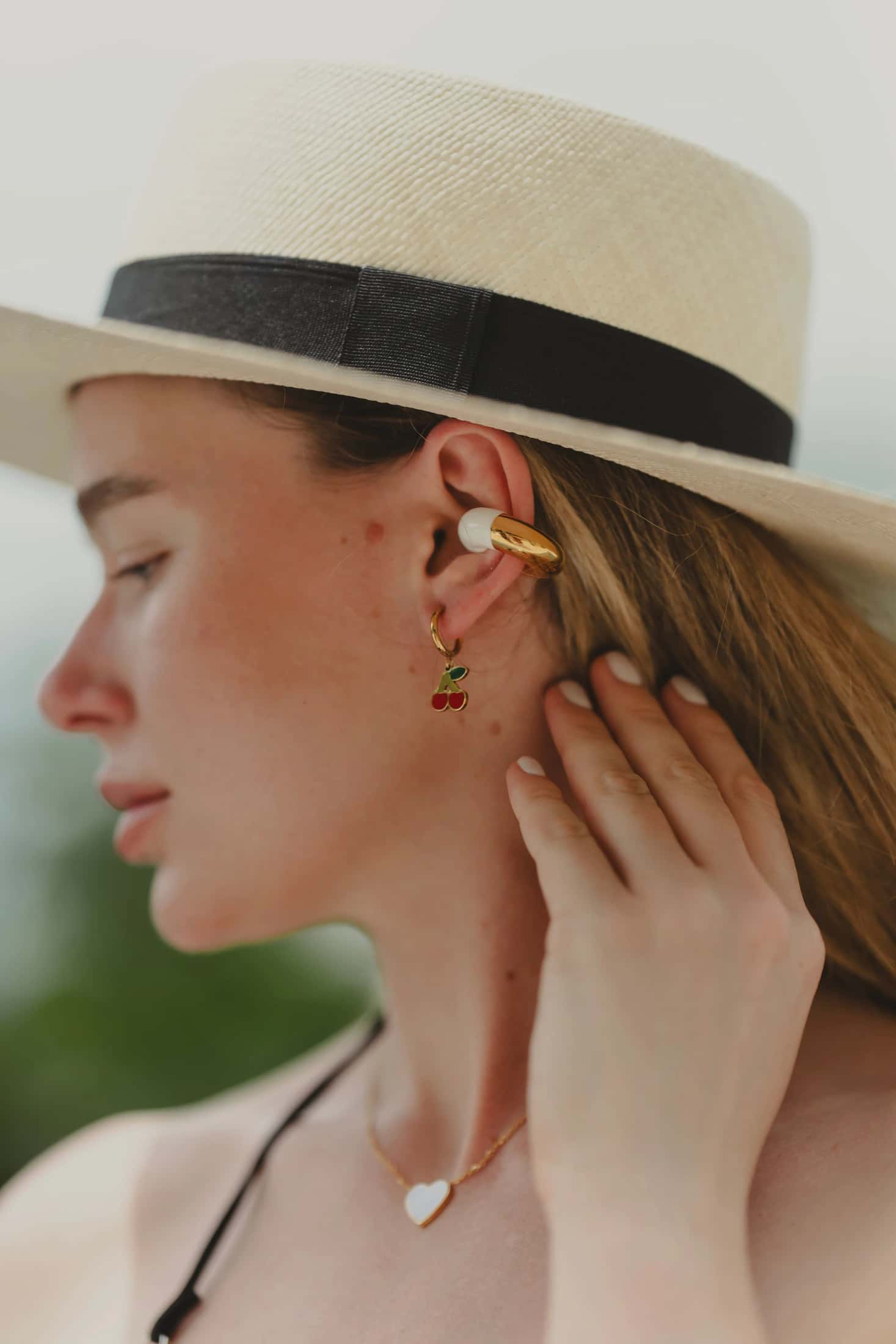 ARETES CHERRY