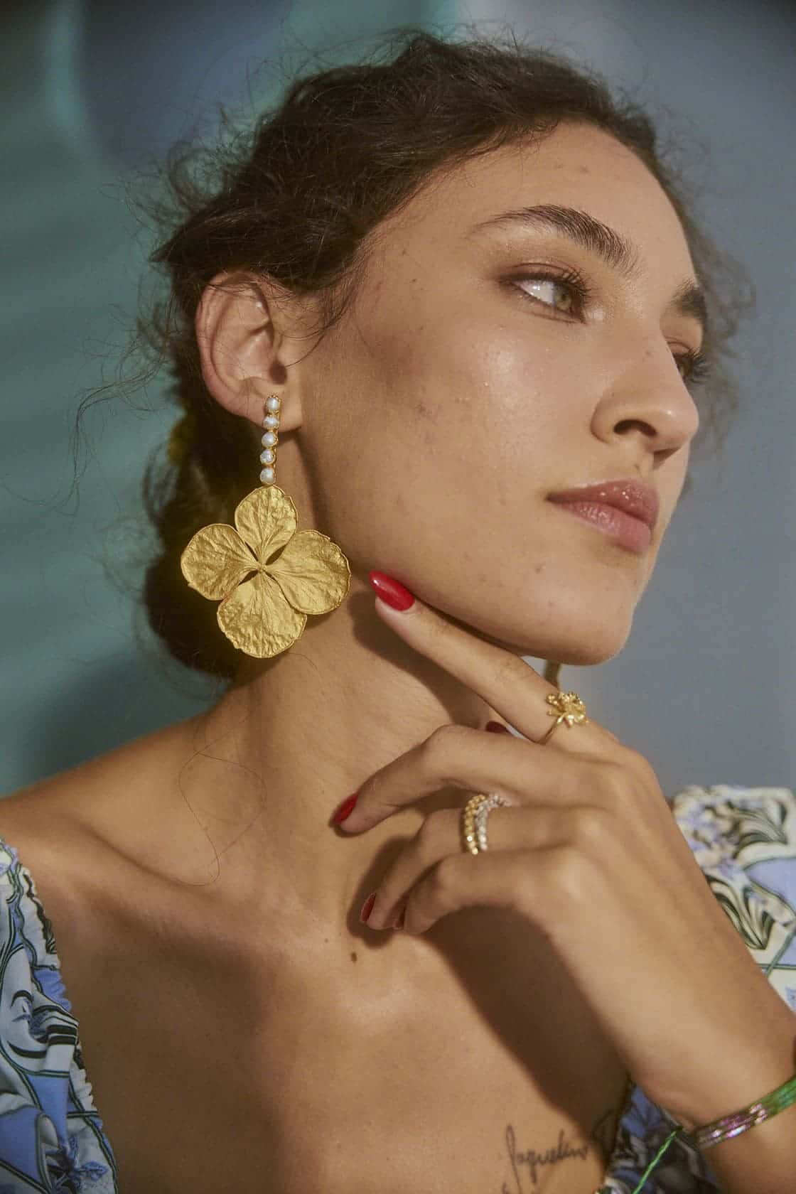 HYDRANGEA STICK AND PEARLS EARRINGS
