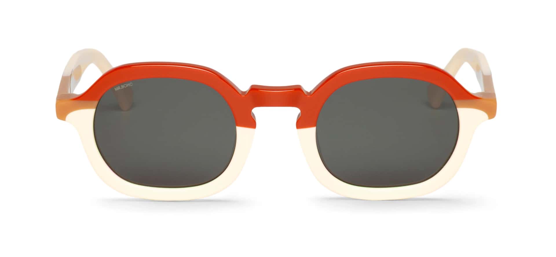 TERRACOTA -  EL PATIO WITH CLASSICAL LENSES