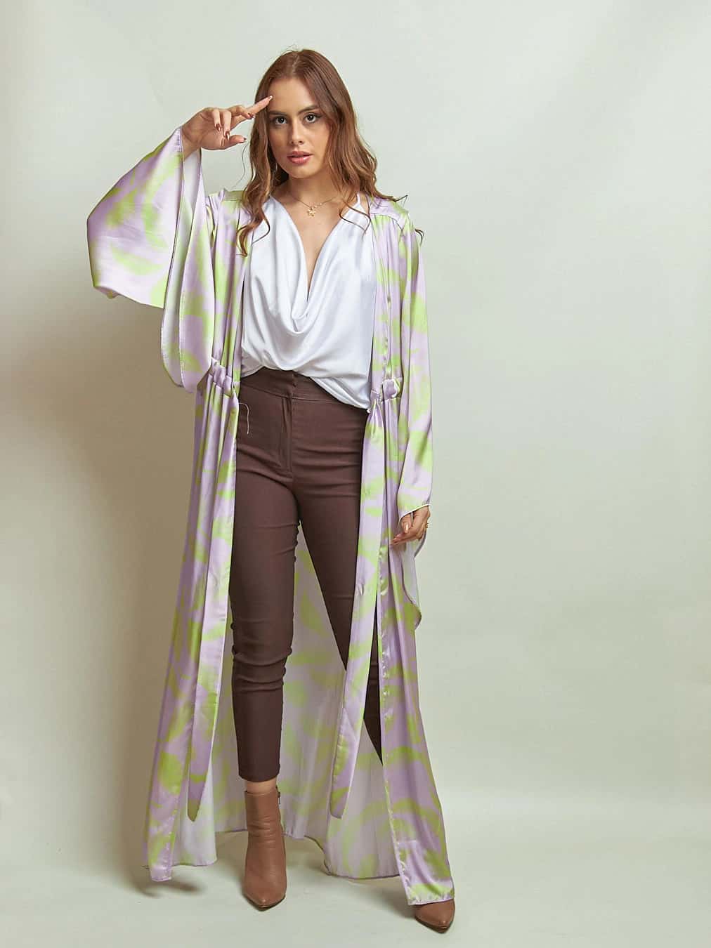 Kimono Lavanda Plumas Lila+Neon Estampado - miniatura 4