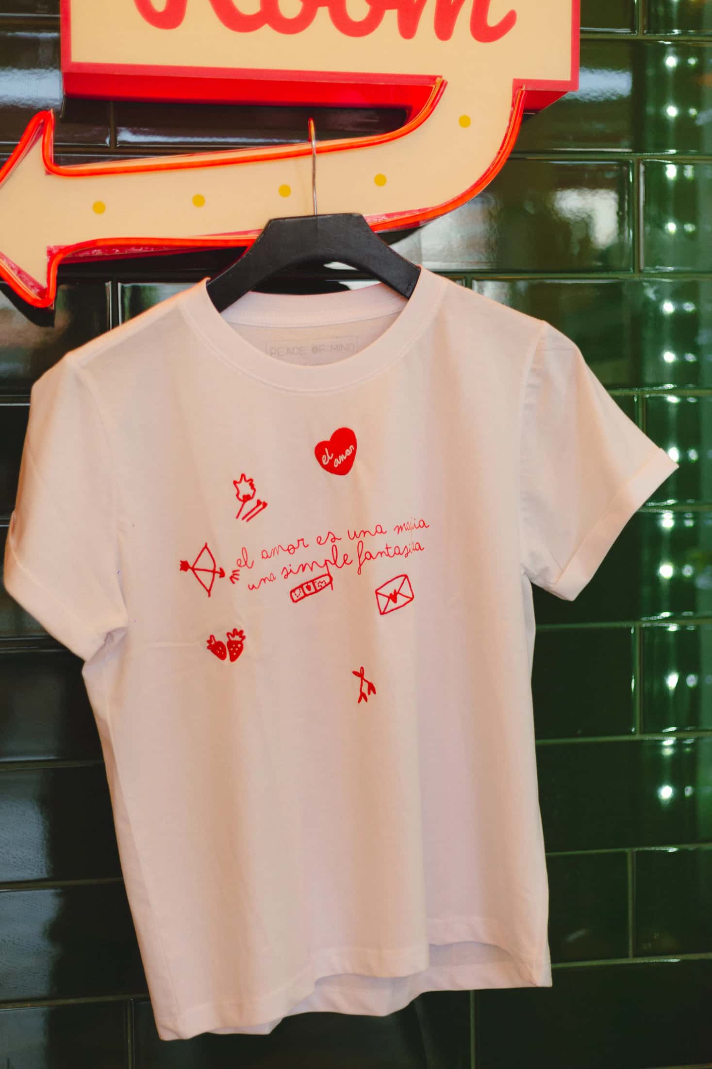 El Amor Oversized Tee