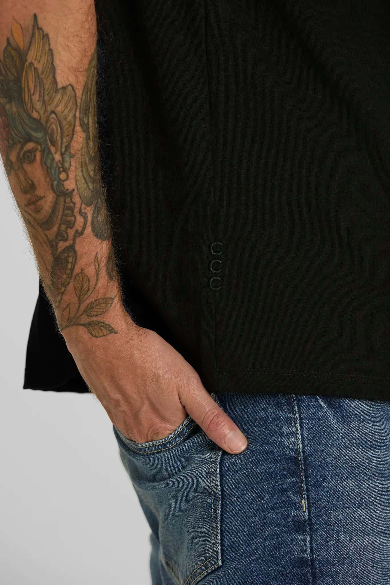 Camiseta básica negra - miniatura 3