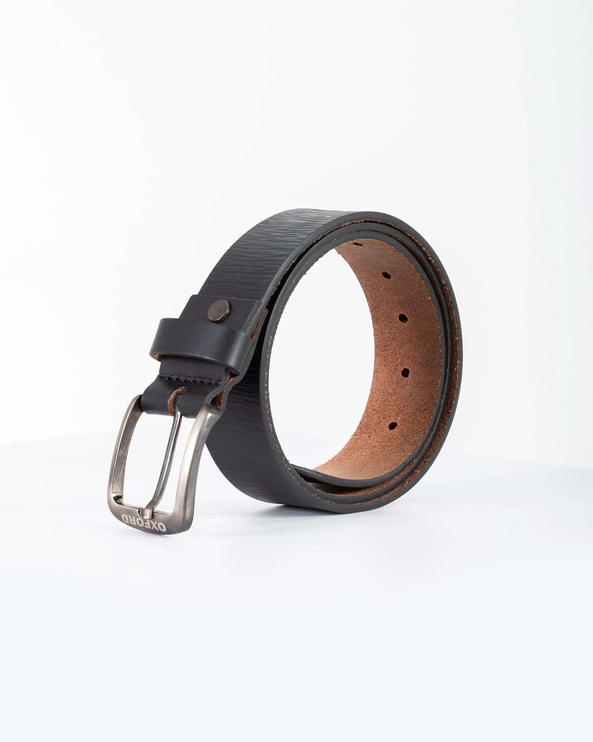Cinturon negro en cuero para hombre