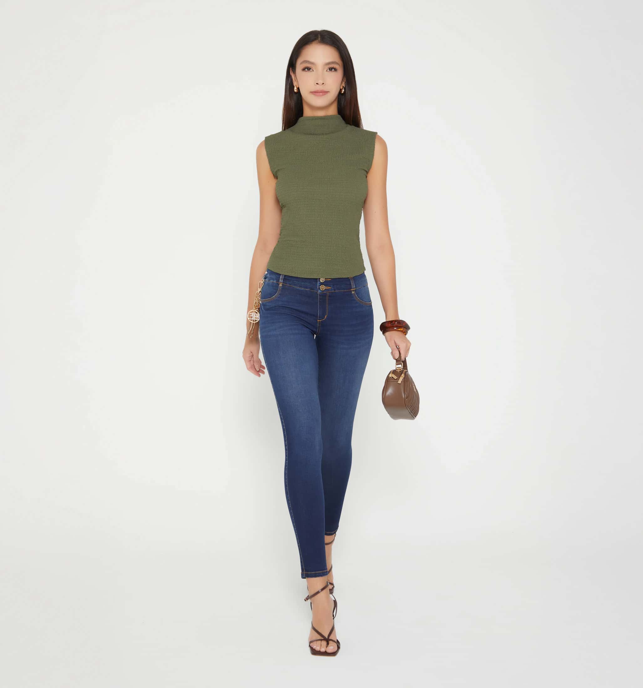 Jean ultraslim medio pretina ancha borla