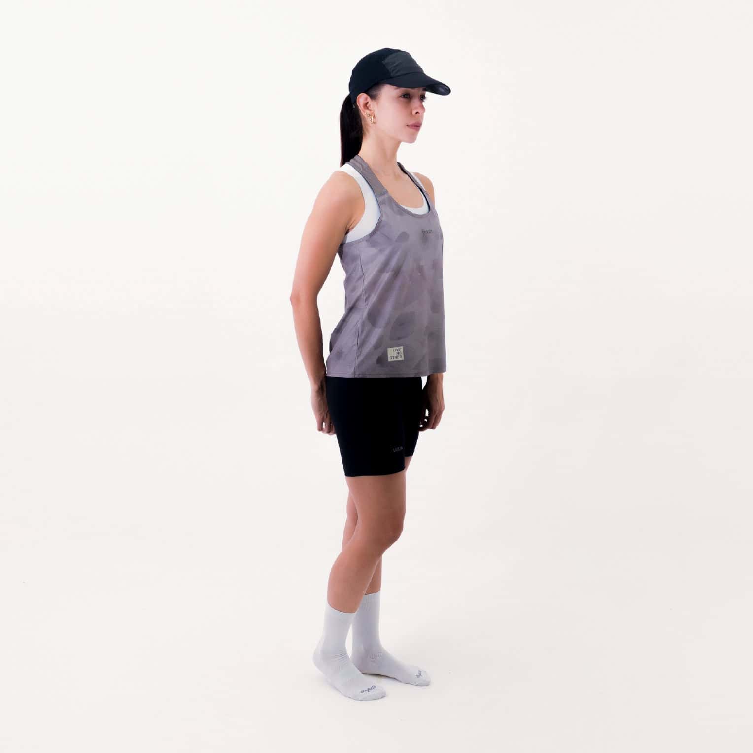 CAMISETA RUNNING MANGA SISA COLMOTION CAFE CLARO PARA MUJER - miniatura 3