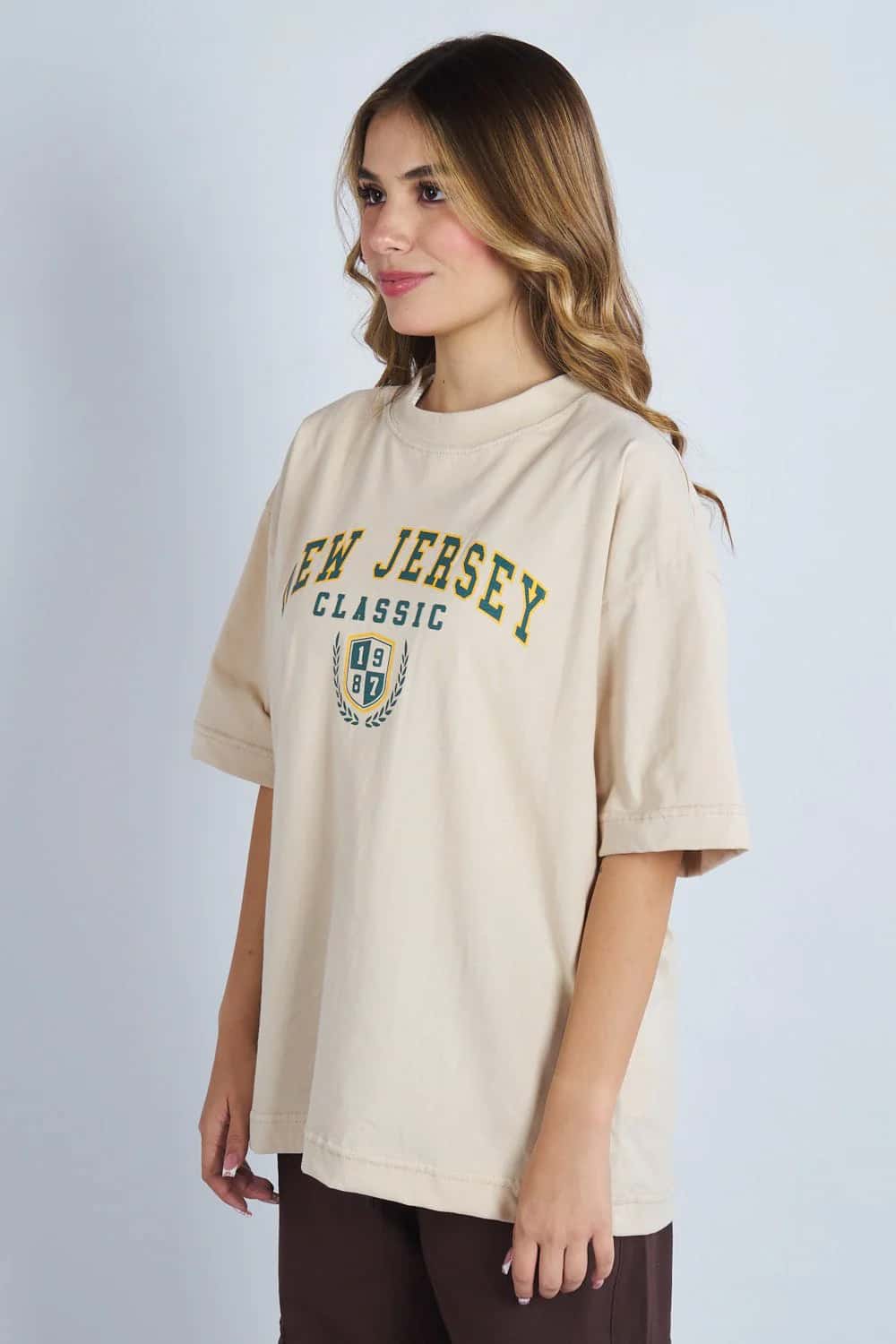 Camiseta oversize estampado New Jersey Beige | DROP 03 | - miniatura 7